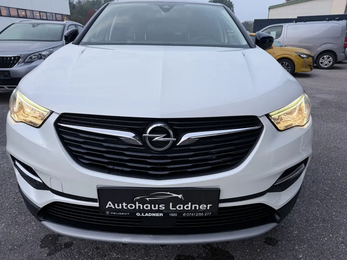 Opel Grandland X Blue Injection 120 Weiß - 2