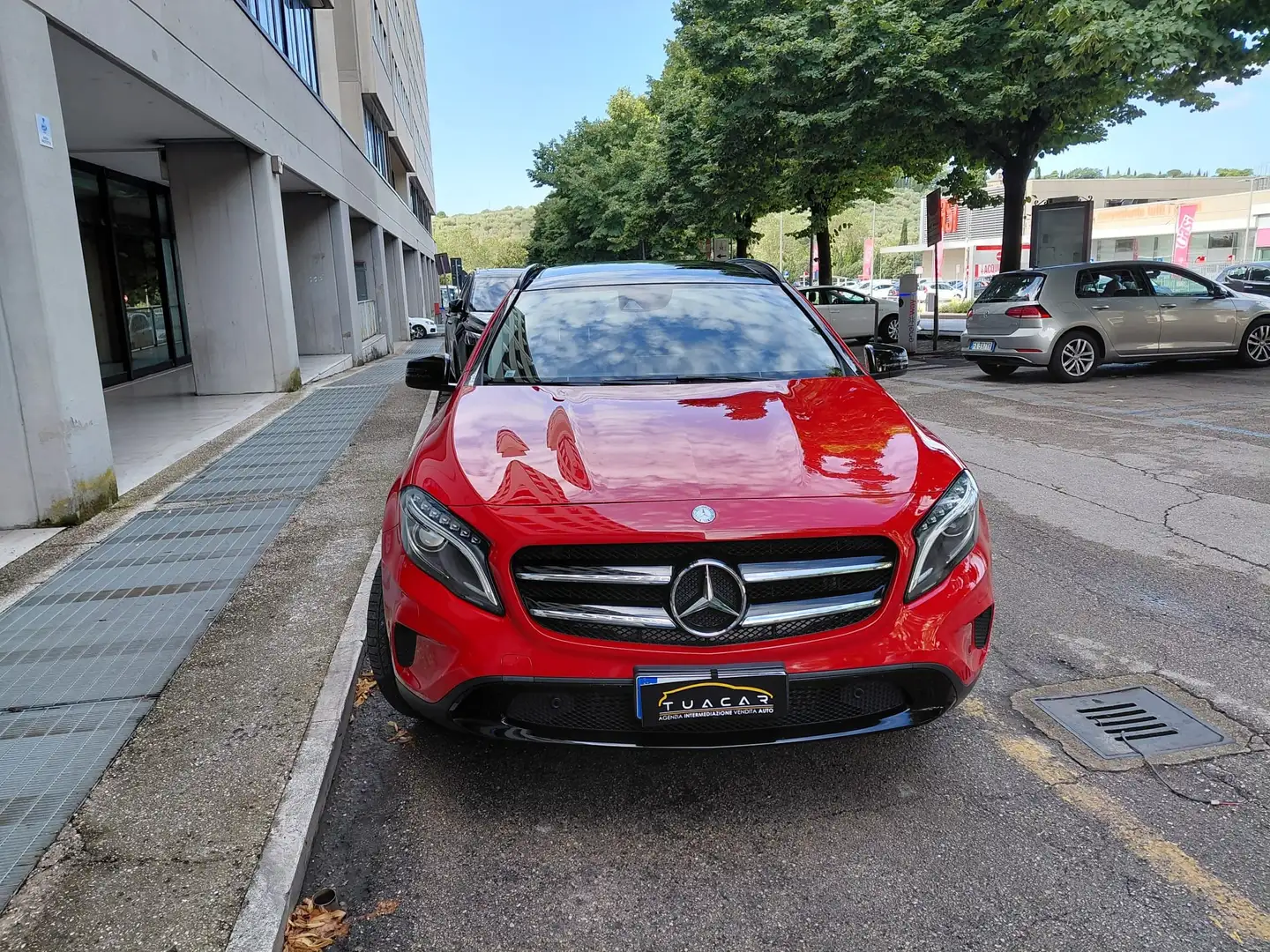 Mercedes-Benz GLA 200 GLA-X156 2014 d (cdi) Enduro 4matic auto Rouge - 2