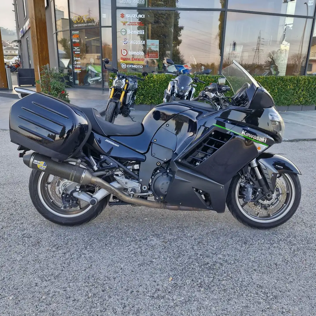 Kawasaki GTR 1400 DL36698 - 2