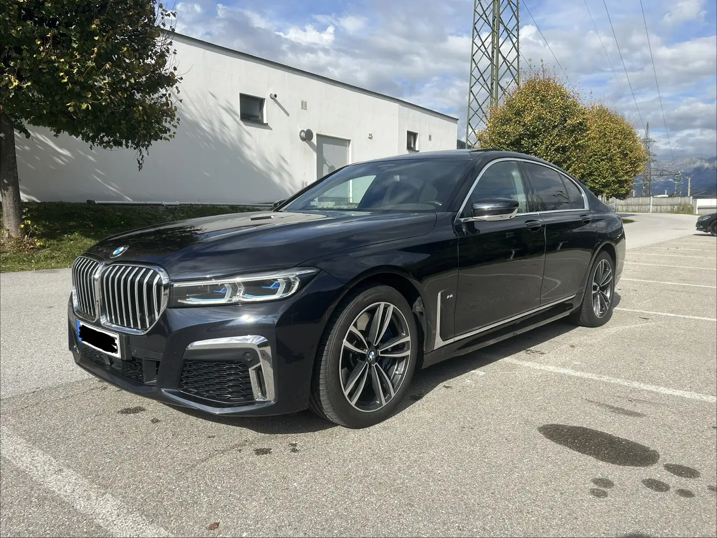 BMW 750 750i xDrive Aut. Schwarz - 2