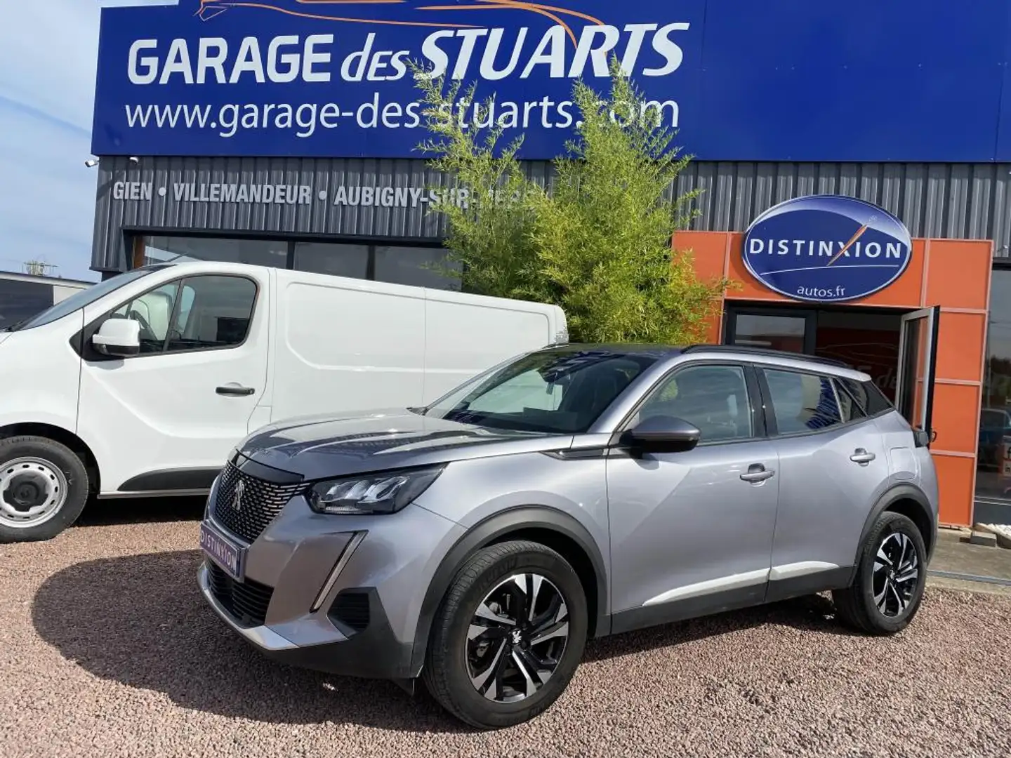 Peugeot 2008 1.2i PureTech  - 130 - BV EAT8  Allure Business Grau - 1