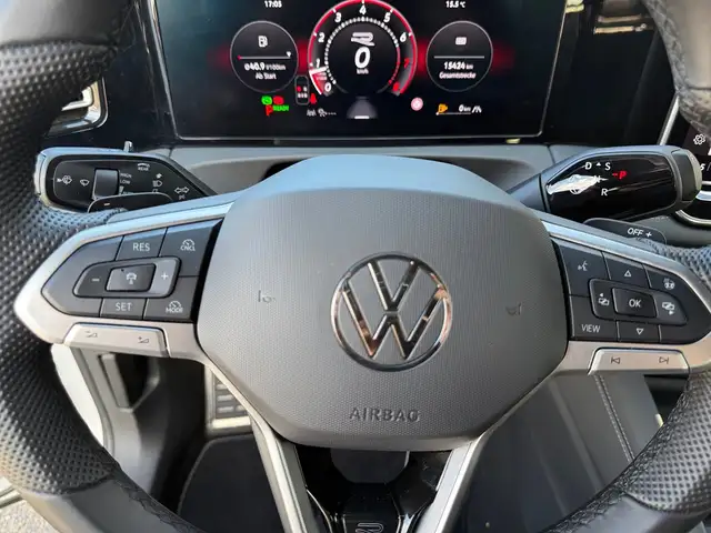 Volkswagen Tiguan view 17