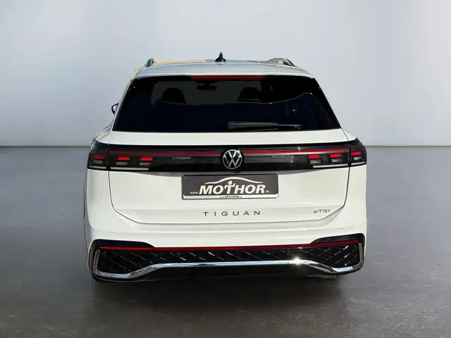 Volkswagen Tiguan view 5