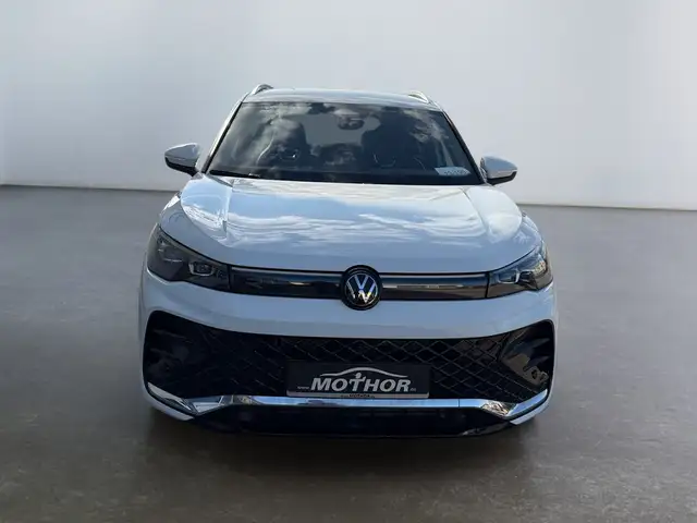 Volkswagen Tiguan view 6
