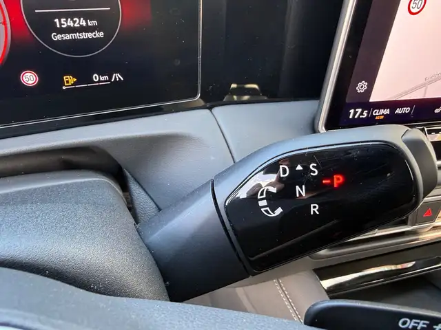 Volkswagen Tiguan view 16