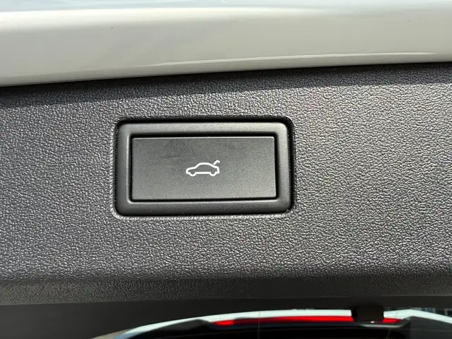 Volkswagen Tiguan view 23