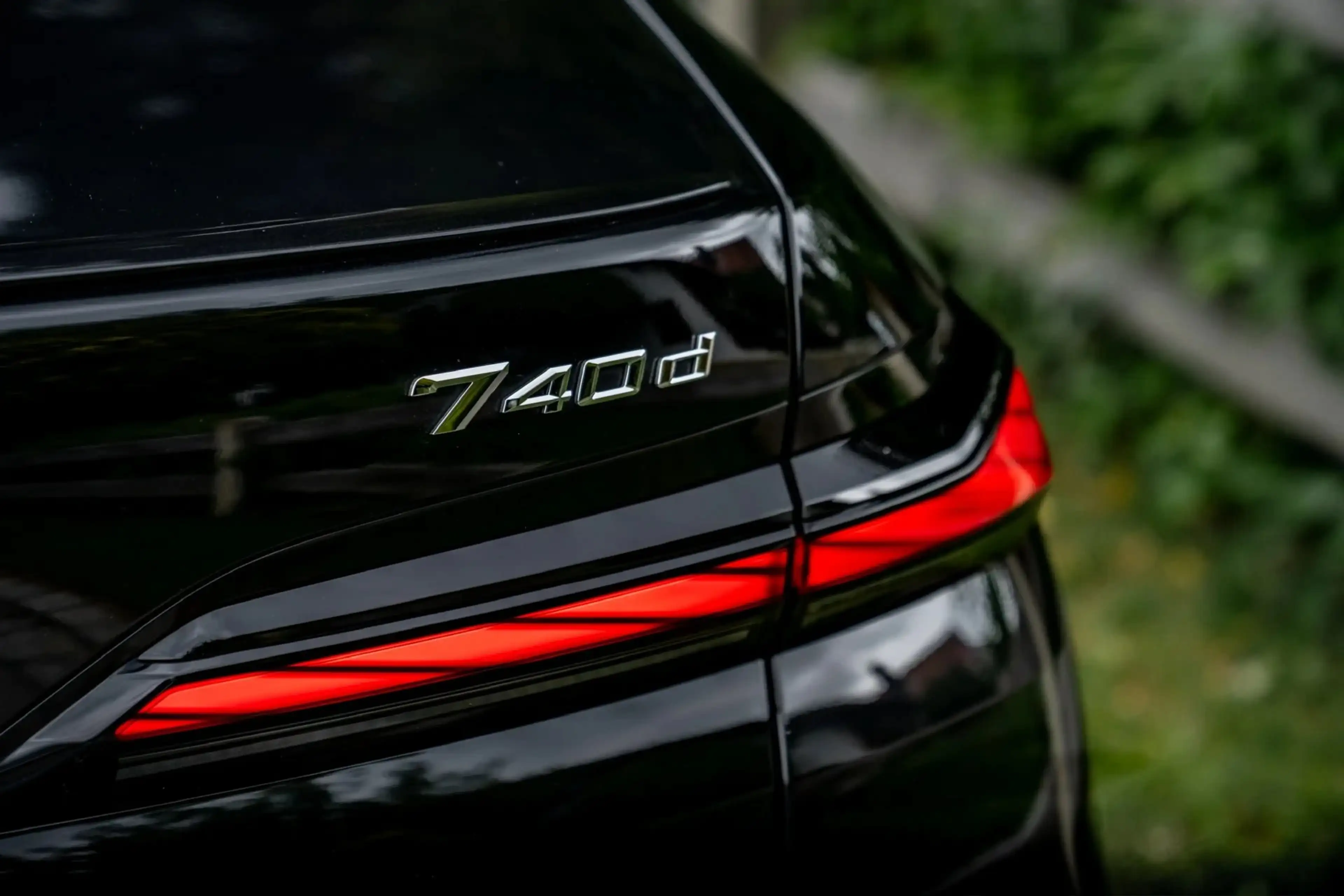 BMW 740 740d xDrive M Sport · Executive Lounge · unfallfrei · BMW Individual Merino Tartufo — photo 9
