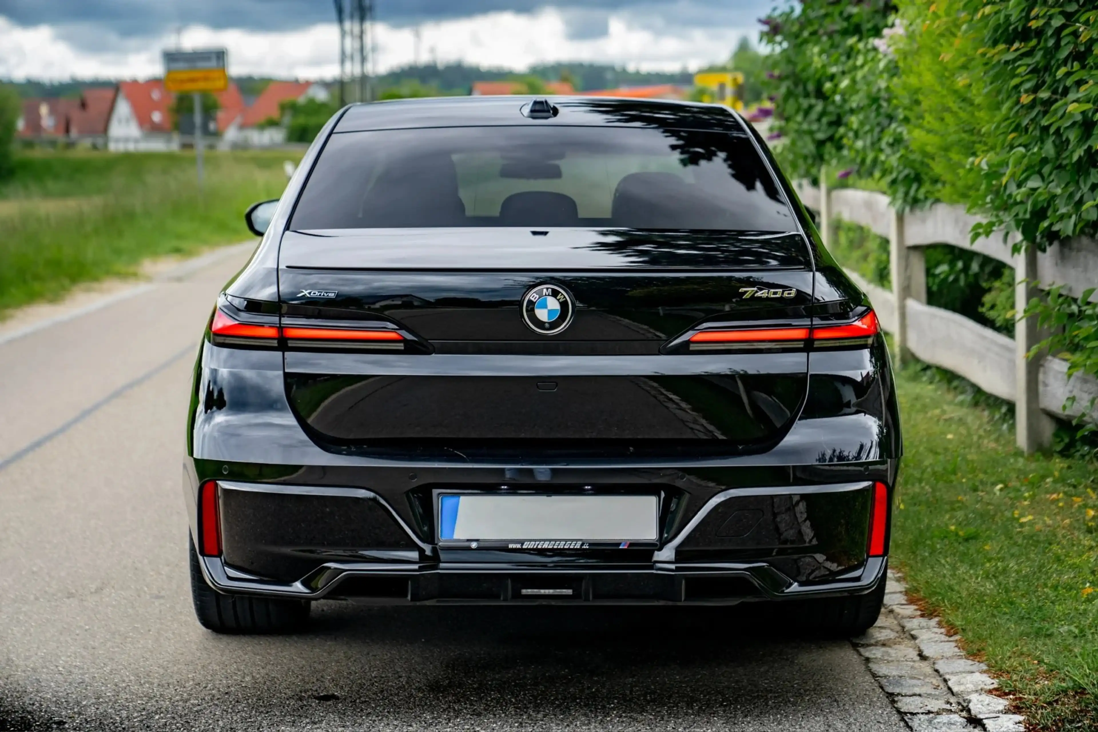 BMW 740 740d xDrive M Sport · Executive Lounge · unfallfrei · BMW Individual Merino Tartufo — photo 8