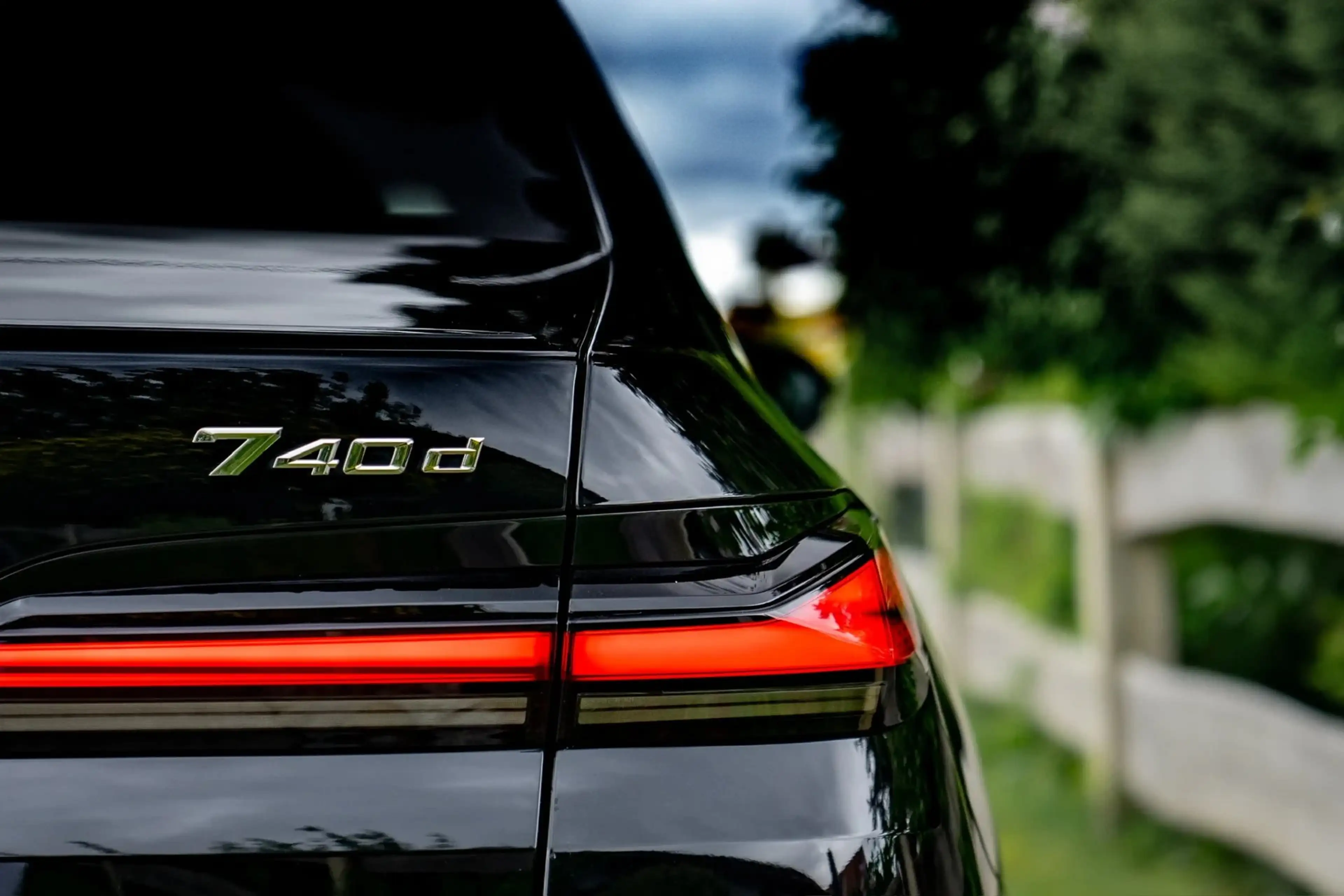 BMW 740 740d xDrive M Sport · Executive Lounge · unfallfrei · BMW Individual Merino Tartufo — photo 10
