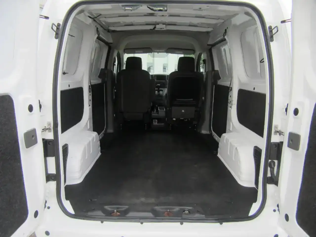 Nissan NV200 2021