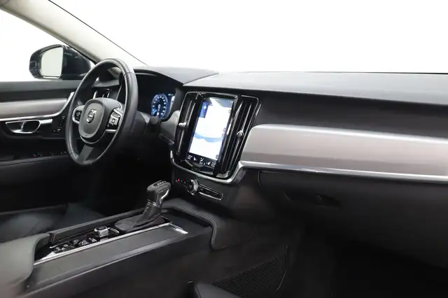 Volvo S90 view 15