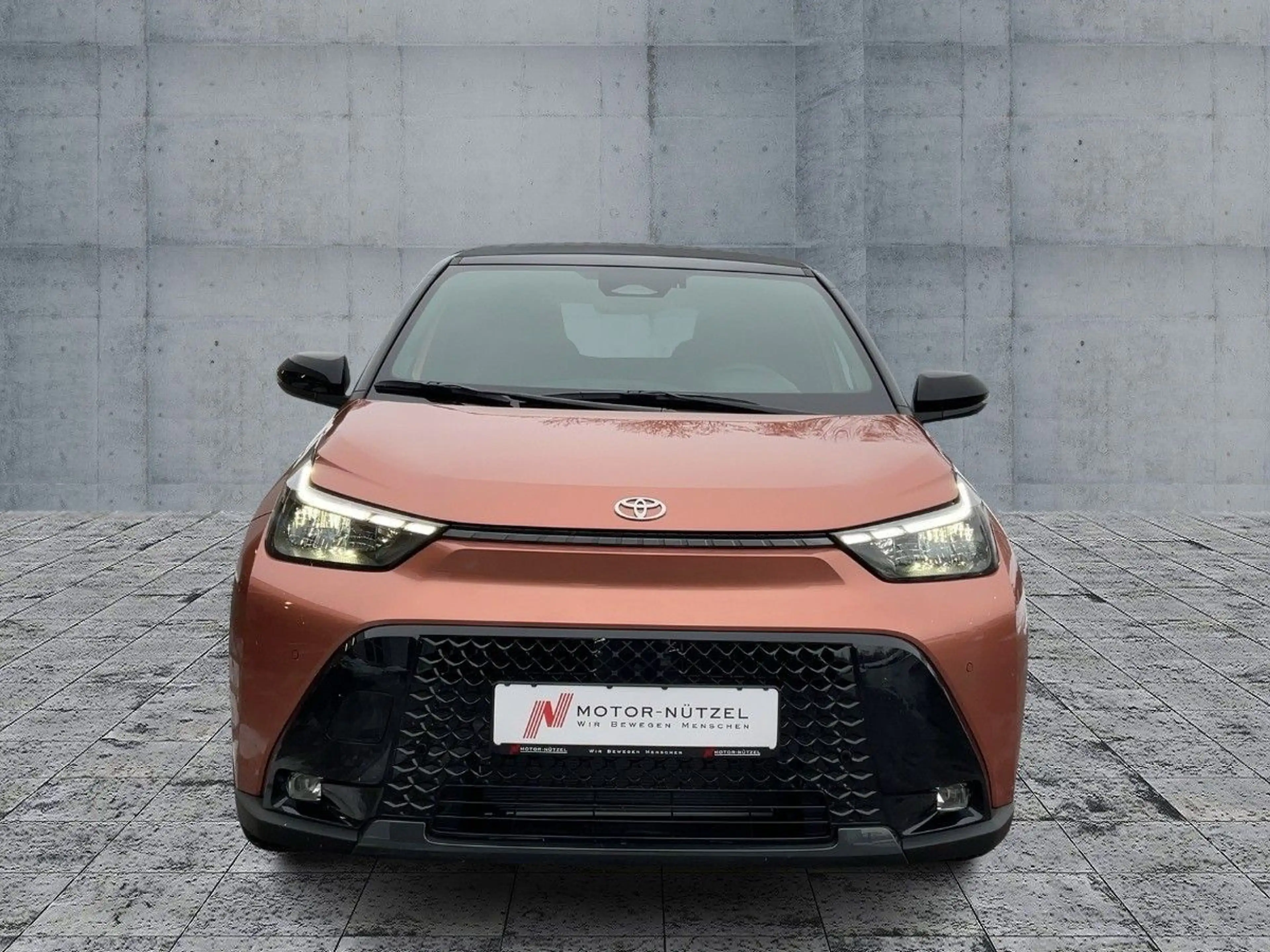 Toyota Aygo X AYGO X Hyb. 1.5 Hyb. // Lounge — photo 3