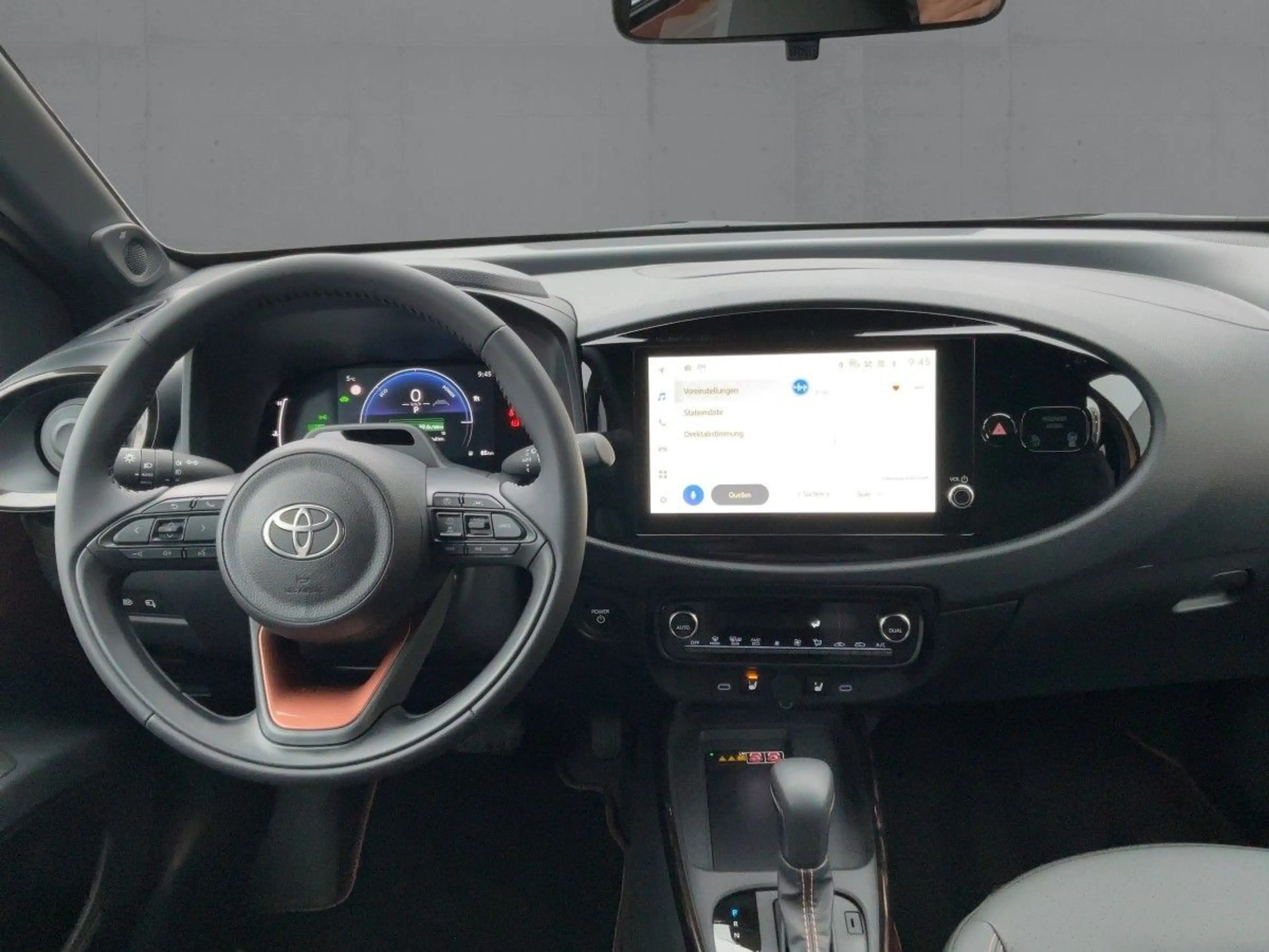 Toyota Aygo X AYGO X Hyb. 1.5 Hyb. // Lounge — photo 9