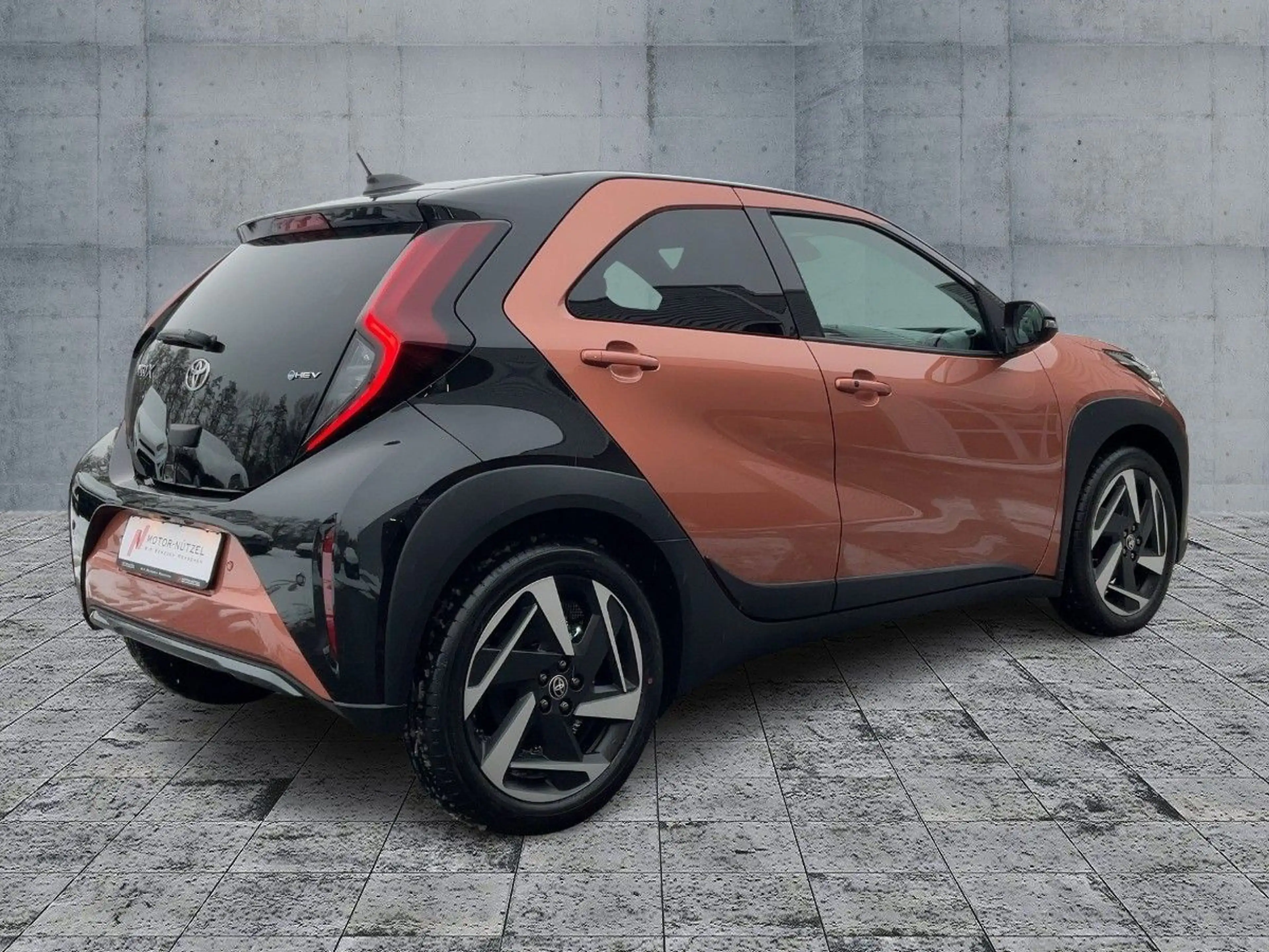 Toyota Aygo X AYGO X Hyb. 1.5 Hyb. // Lounge — photo 6