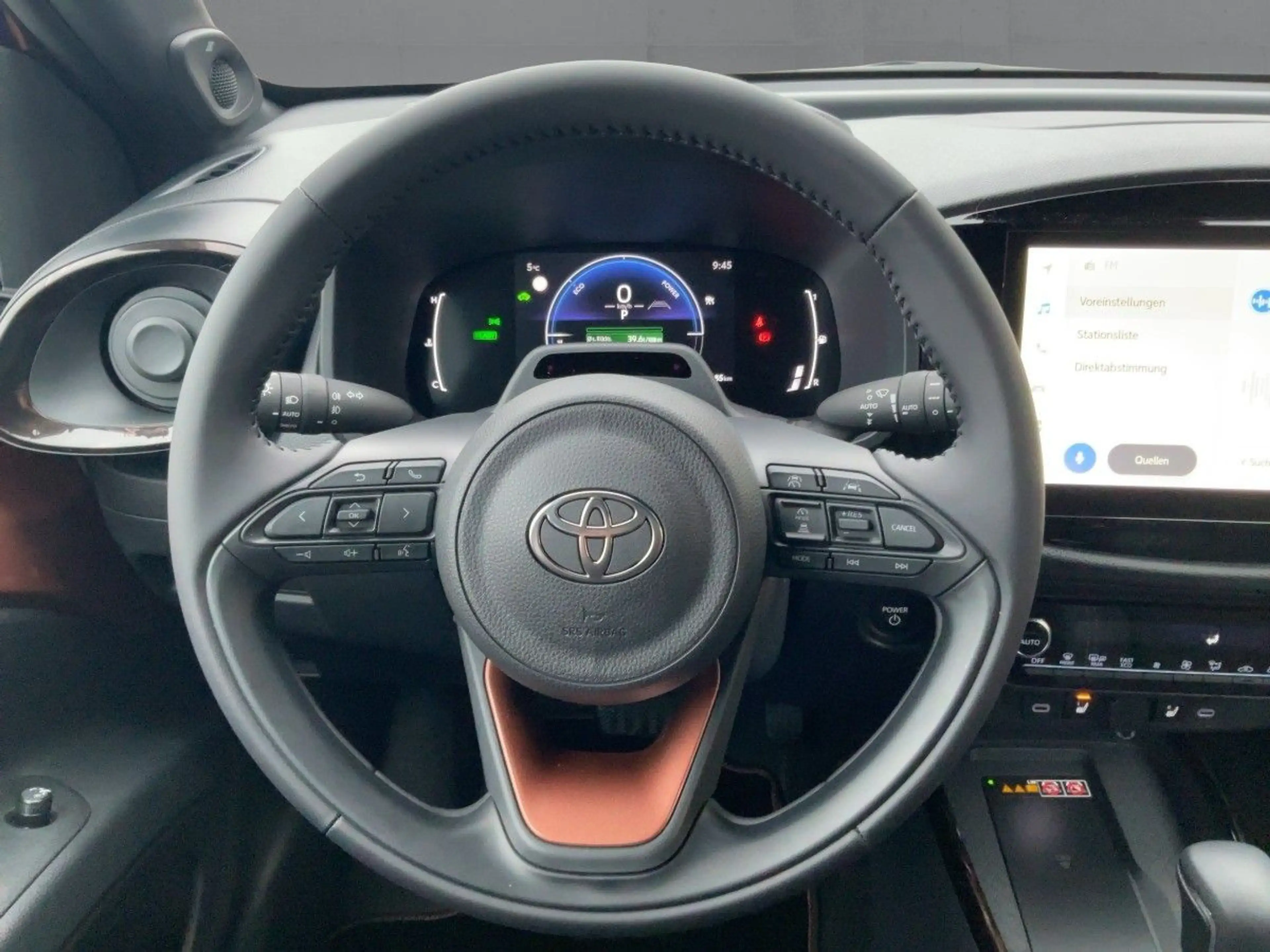 Toyota Aygo X AYGO X Hyb. 1.5 Hyb. // Lounge — photo 10