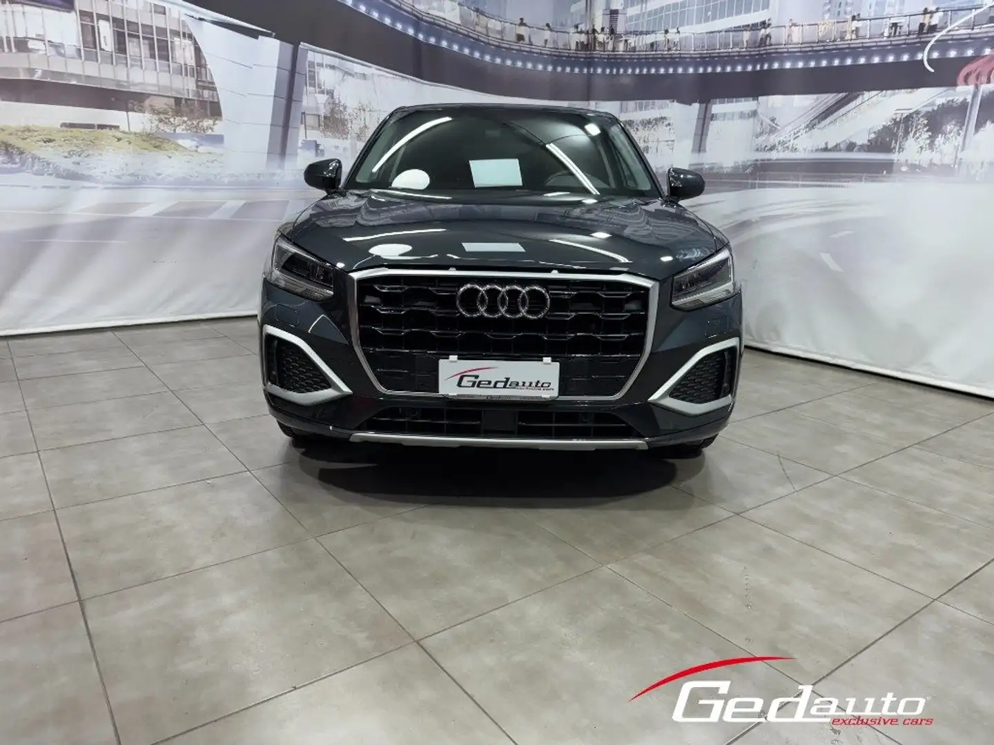 Audi Q2 30 TDI Admired Advanded FULL-LED NAVI Grigio - 1