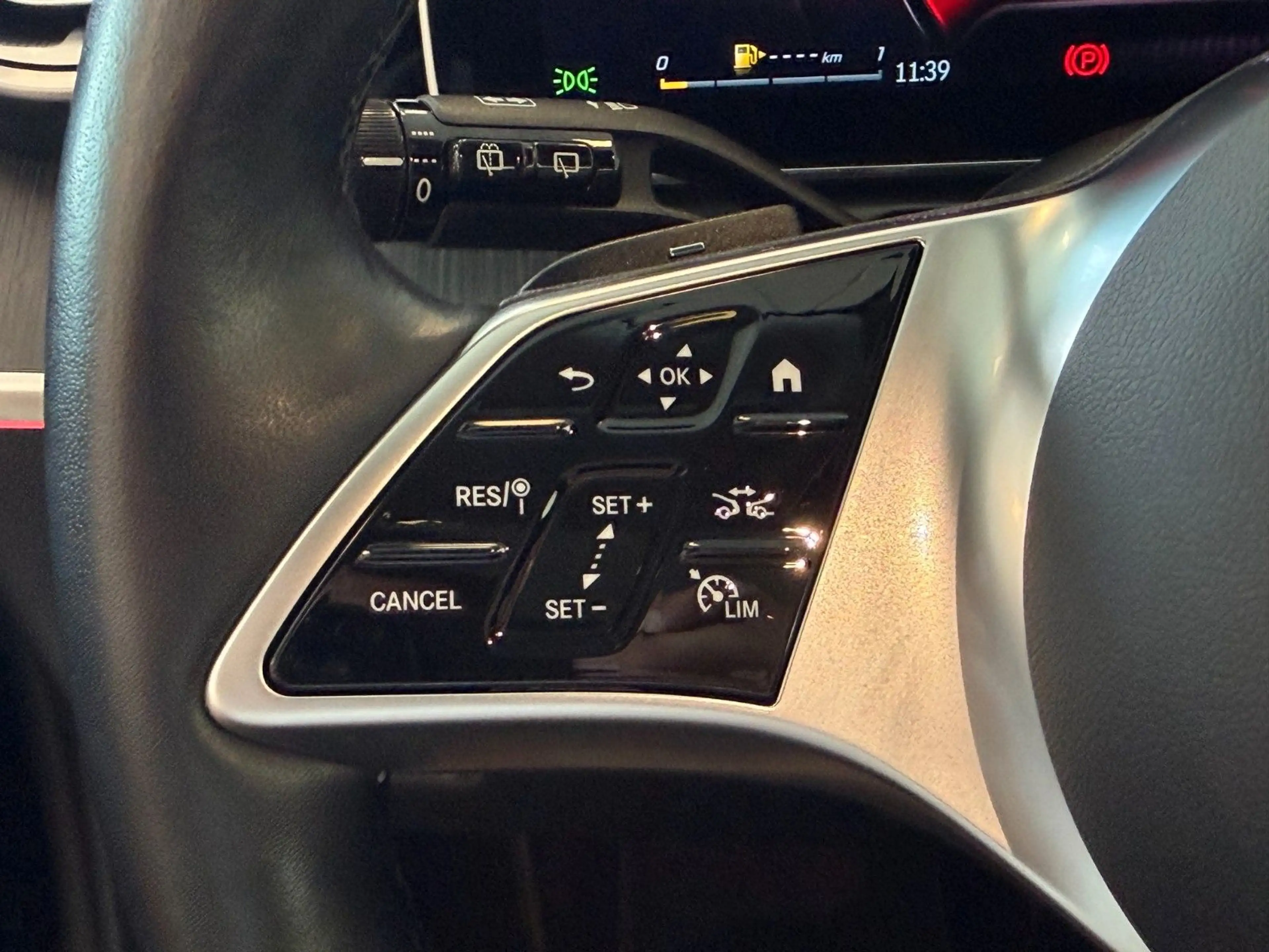 Mercedes-Benz C 300 d T Avantg. 9G-Tr. P-SHD LED AHK DAB Distr. — photo 19