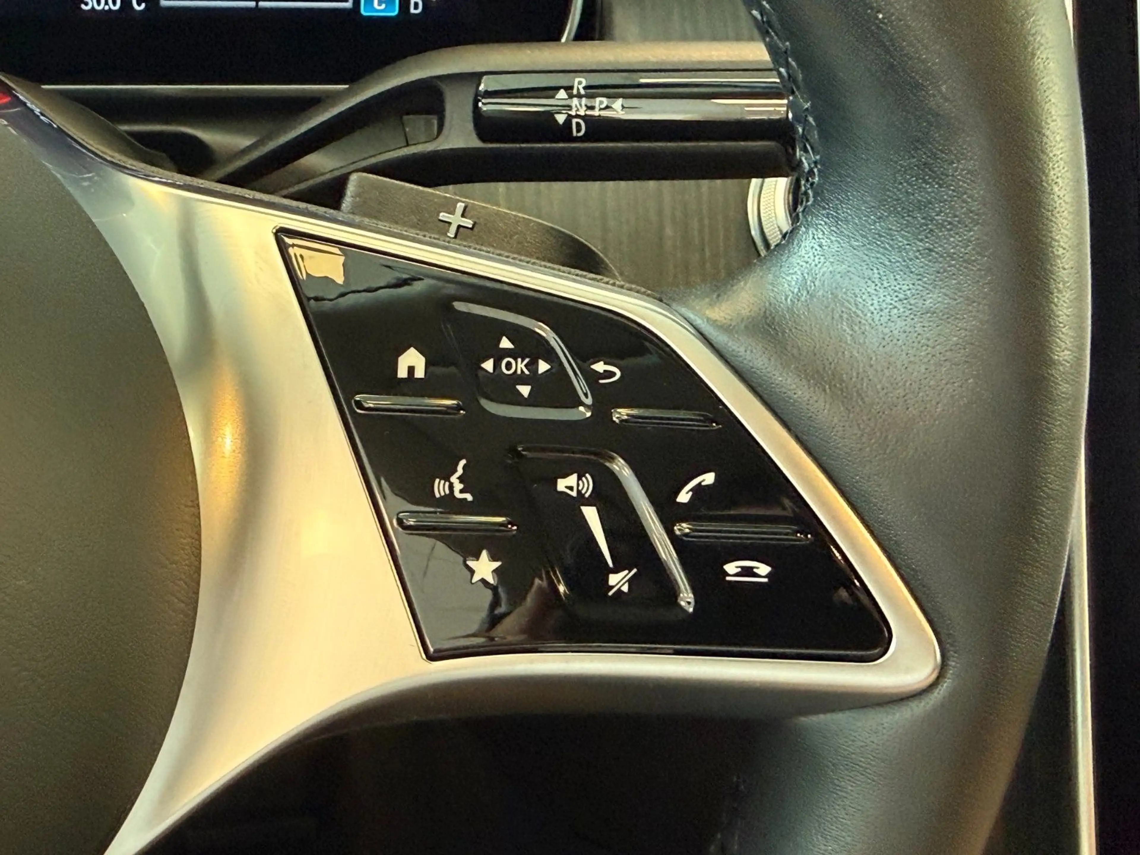 Mercedes-Benz C 300 d T Avantg. 9G-Tr. P-SHD LED AHK DAB Distr. — photo 20