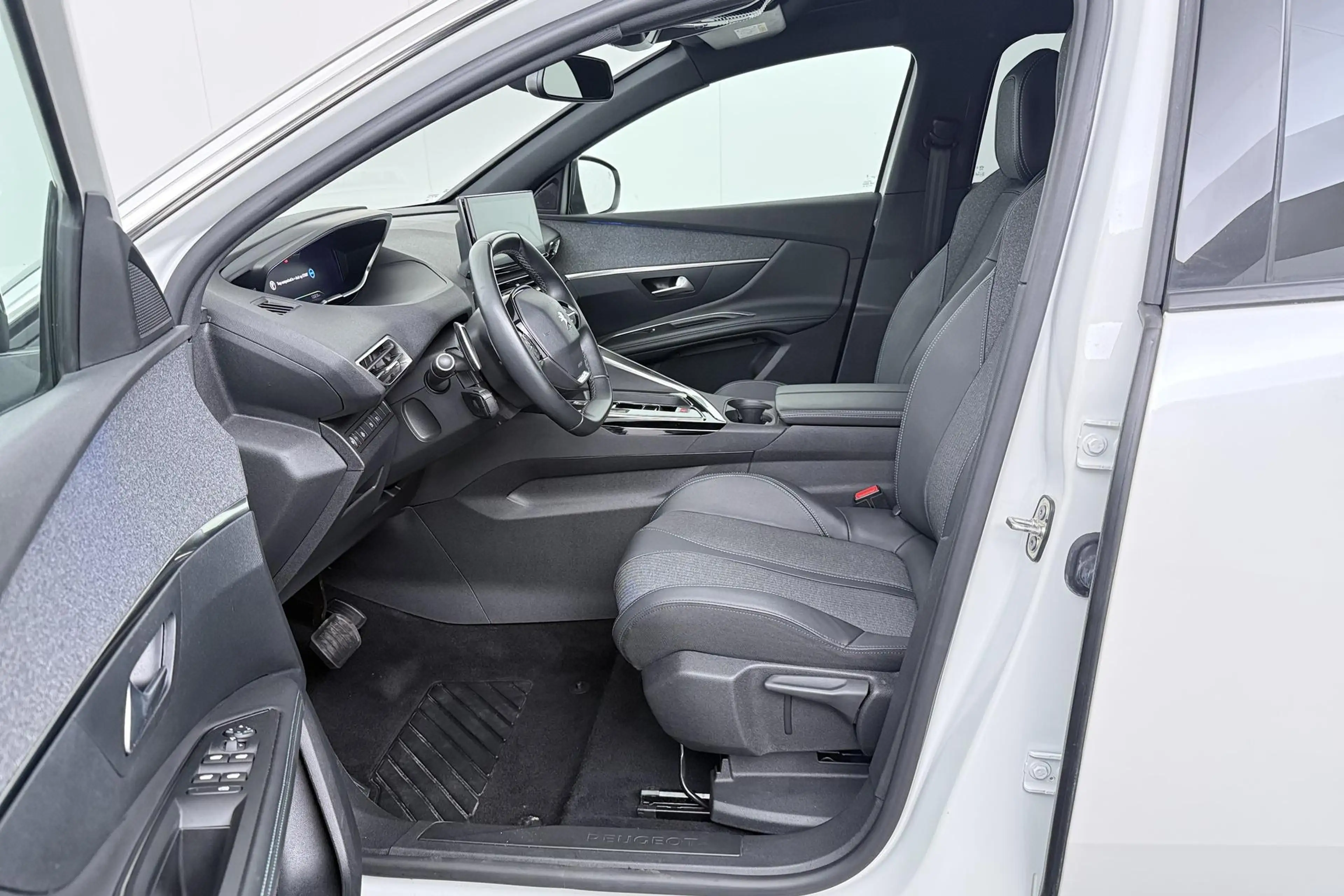 Peugeot 3008 1.6 HYbrid 225pk Allure Pack Business | SOH 99% | — photo 15