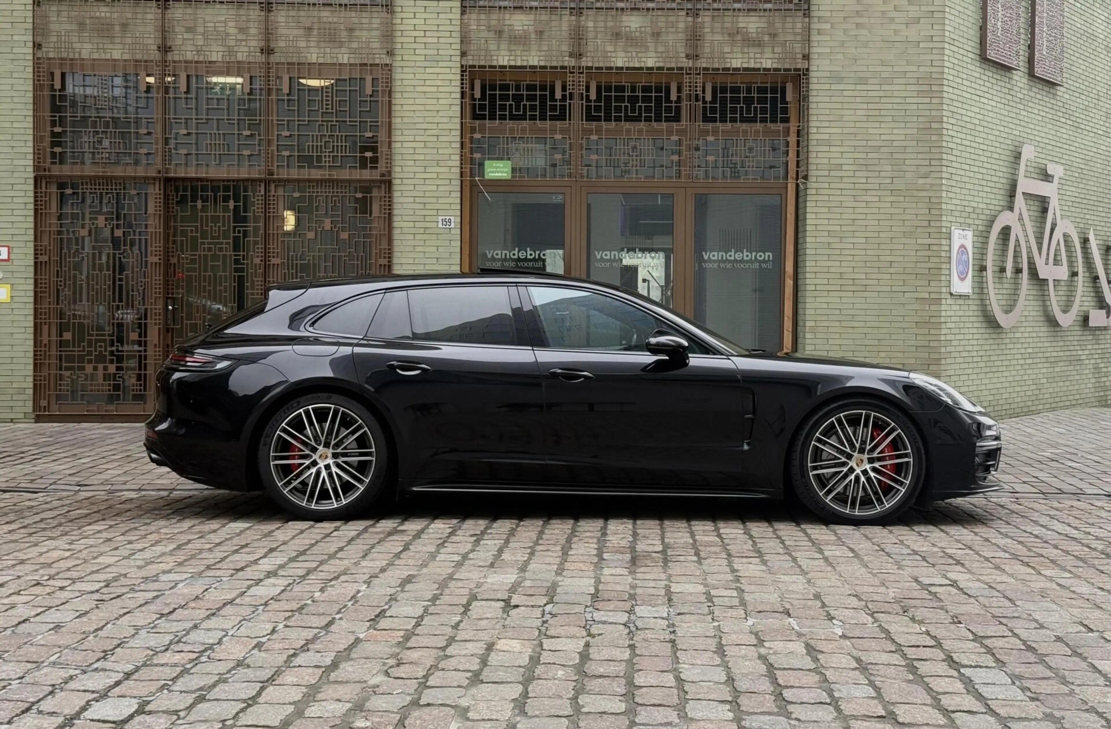 Porsche Panamera 3.0 turbo sport turismo 4 — photo 8