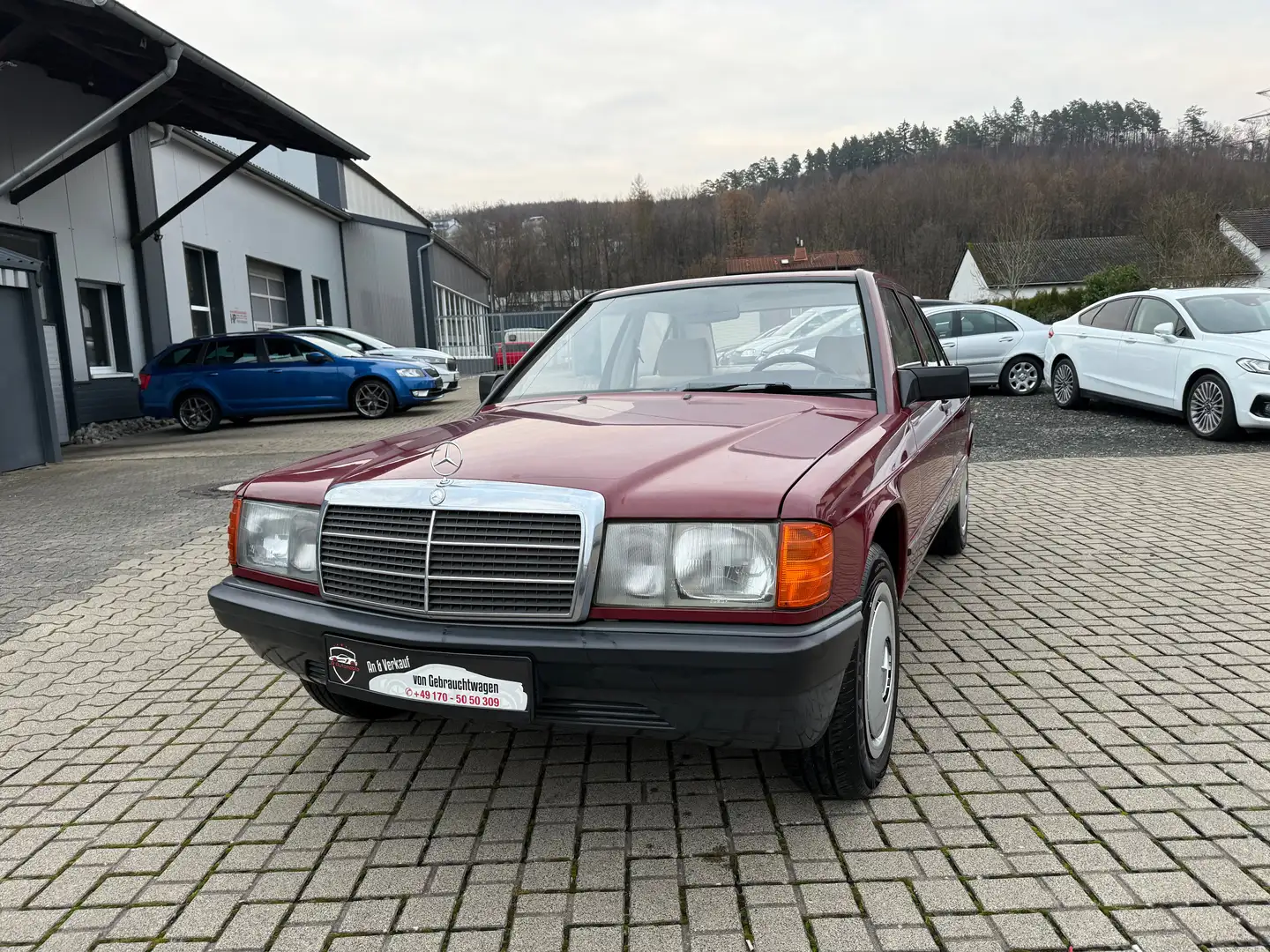 Mercedes-Benz 190 H-Zulassung 1.8 ERST: 89.000 KM AUTOMATIK Rojo - 1
