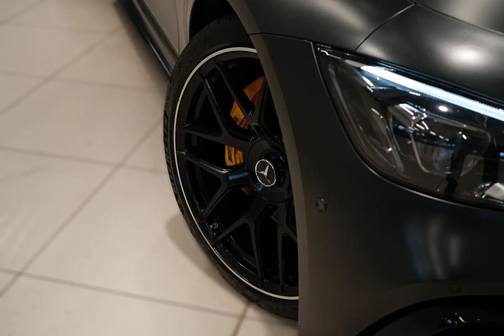 Mercedes-Benz AMG GT 63S|4MATIC+|SOFT|LUFT|NIGHT|MASAG|360|HUD Grau - 2