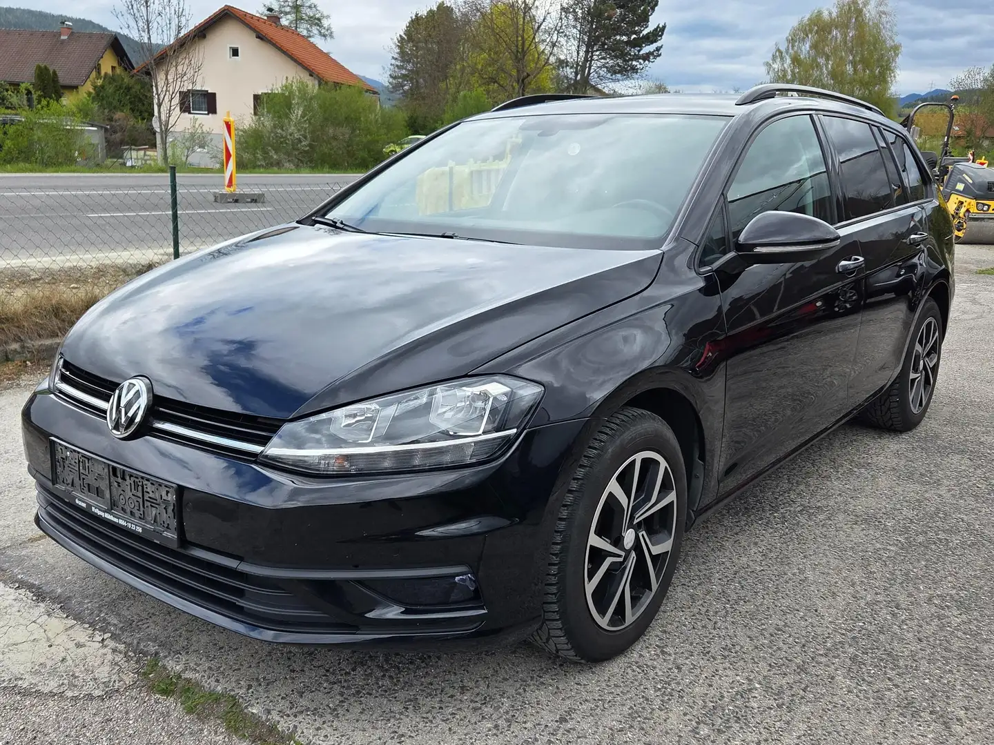 Volkswagen Golf Variant Golf Variant  1,6 TDI Highline Schwarz - 1