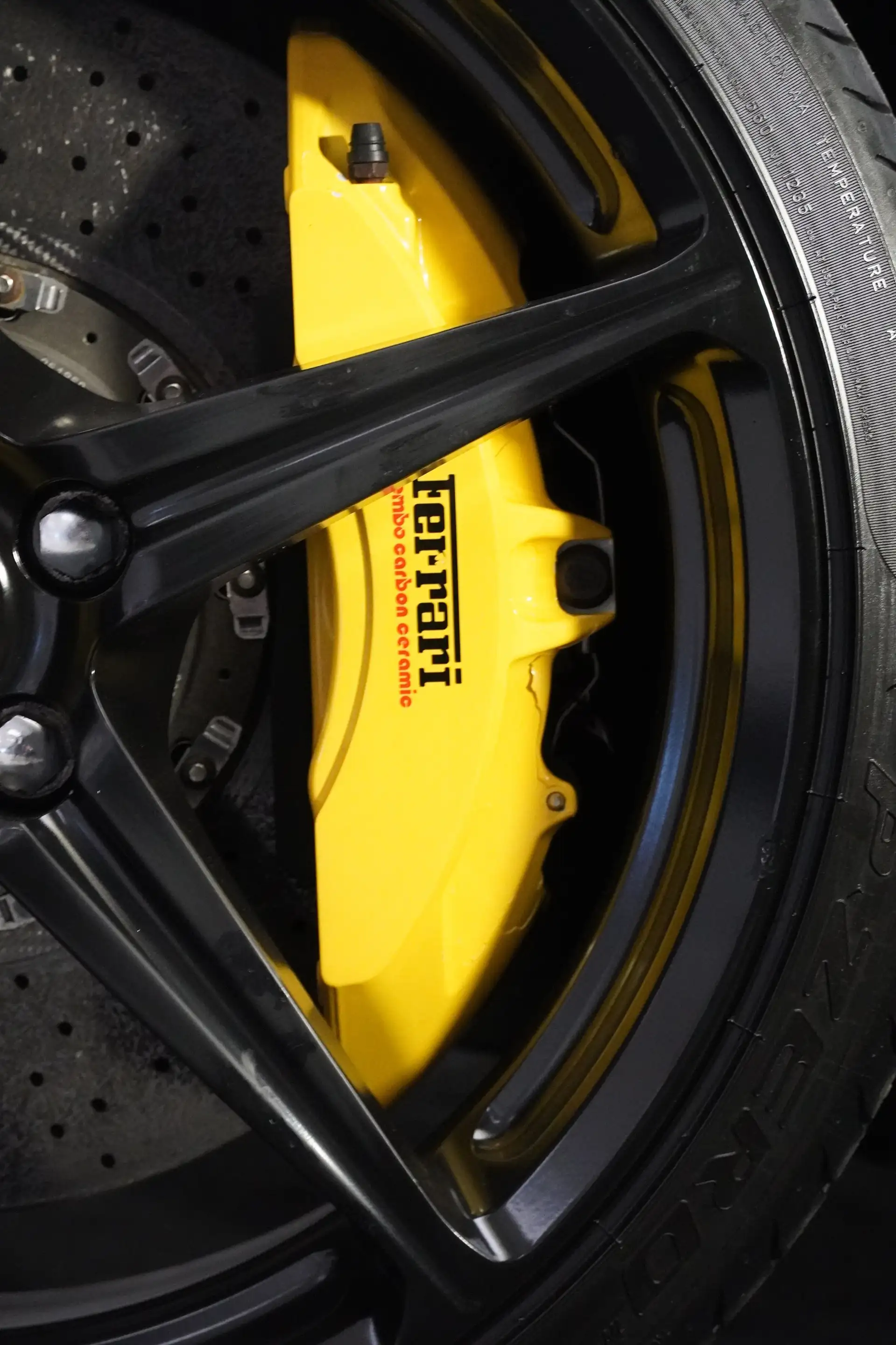 Ferrari 458 Italia — photo 6