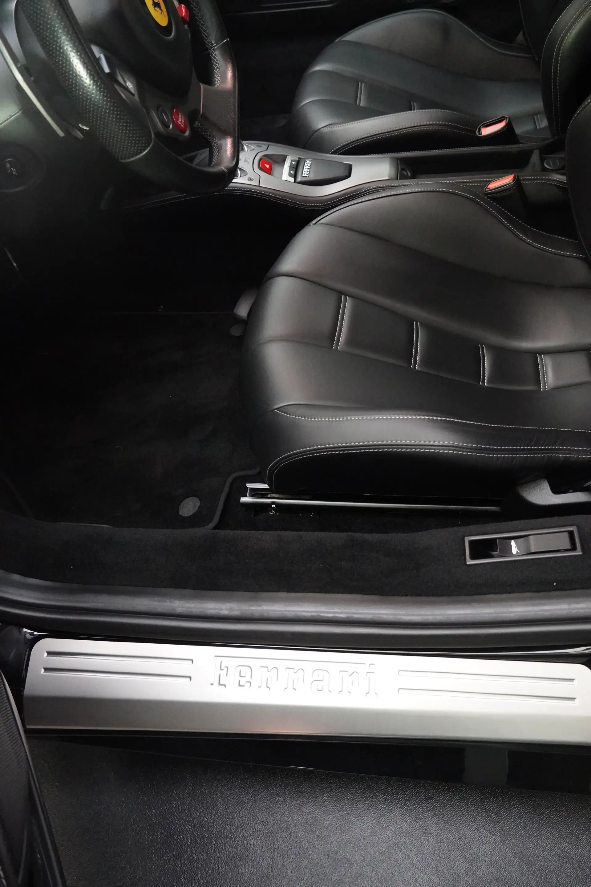 Ferrari 458 Italia — photo 7