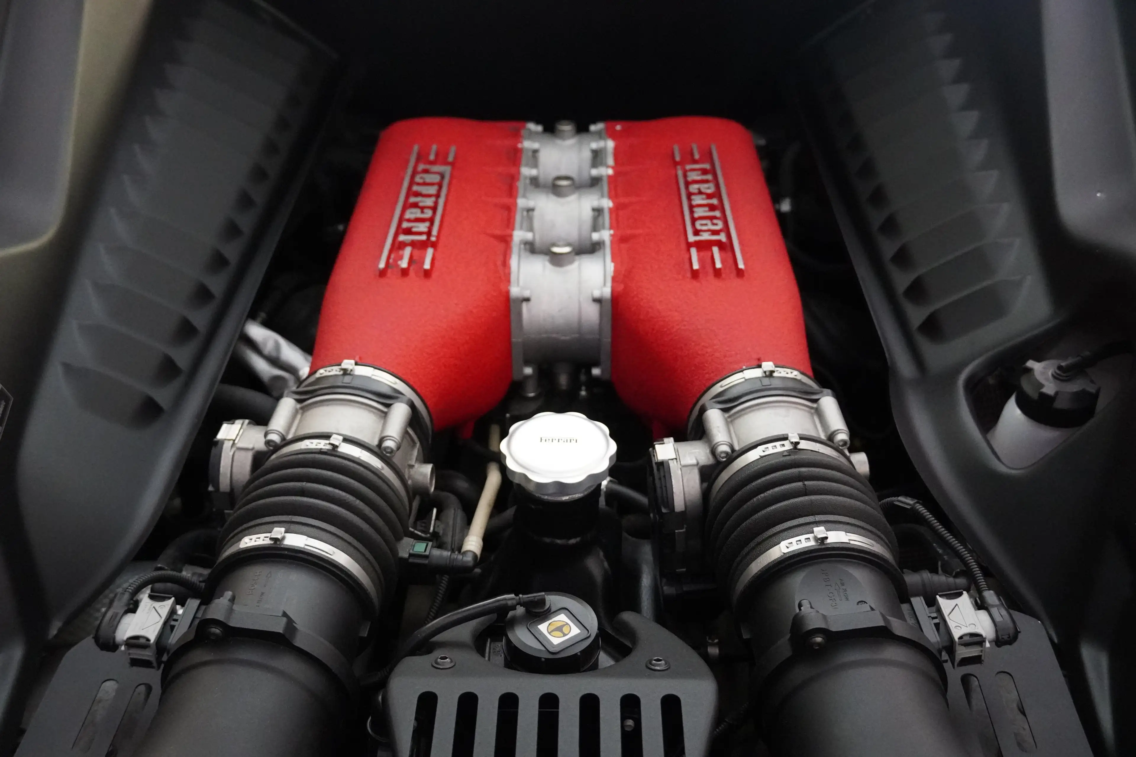 Ferrari 458 Italia — photo 13