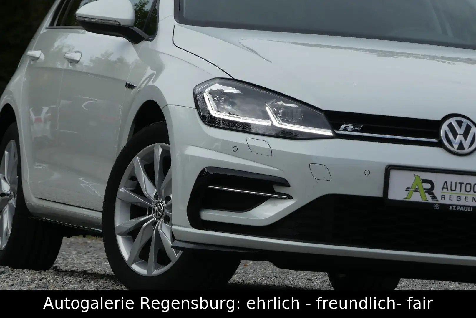 Volkswagen Golf VII Lim. R-Line *PANO*ACC*LED*MASSAGE*NAVI* Weiß - 1