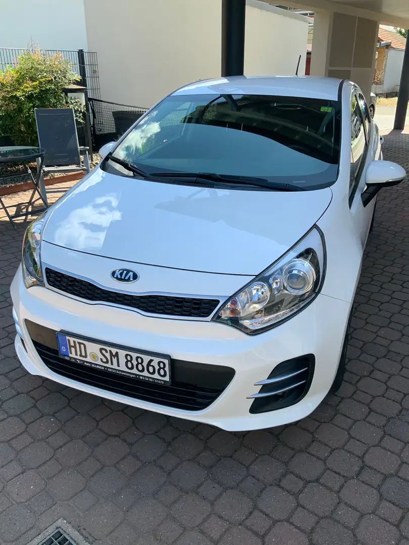 Kia Rio Rio 1.4 Dream Team Edition White - 2