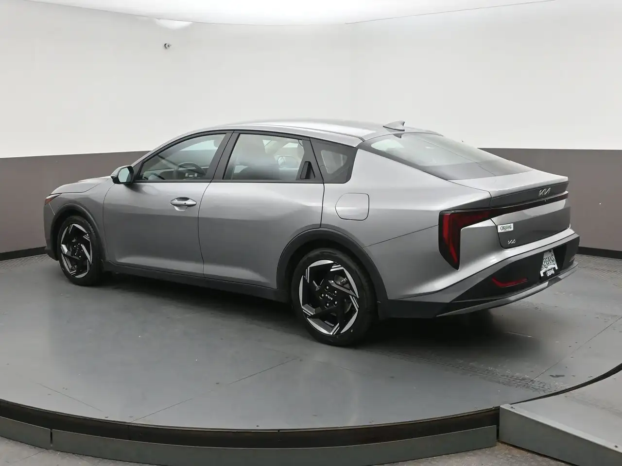 Kia K4 снимка Kia K4
