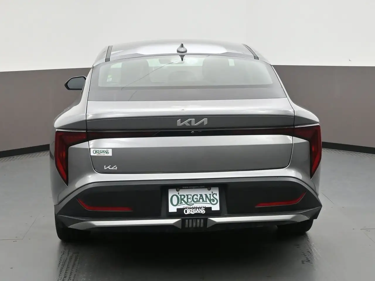 Kia K4 снимка Kia K4