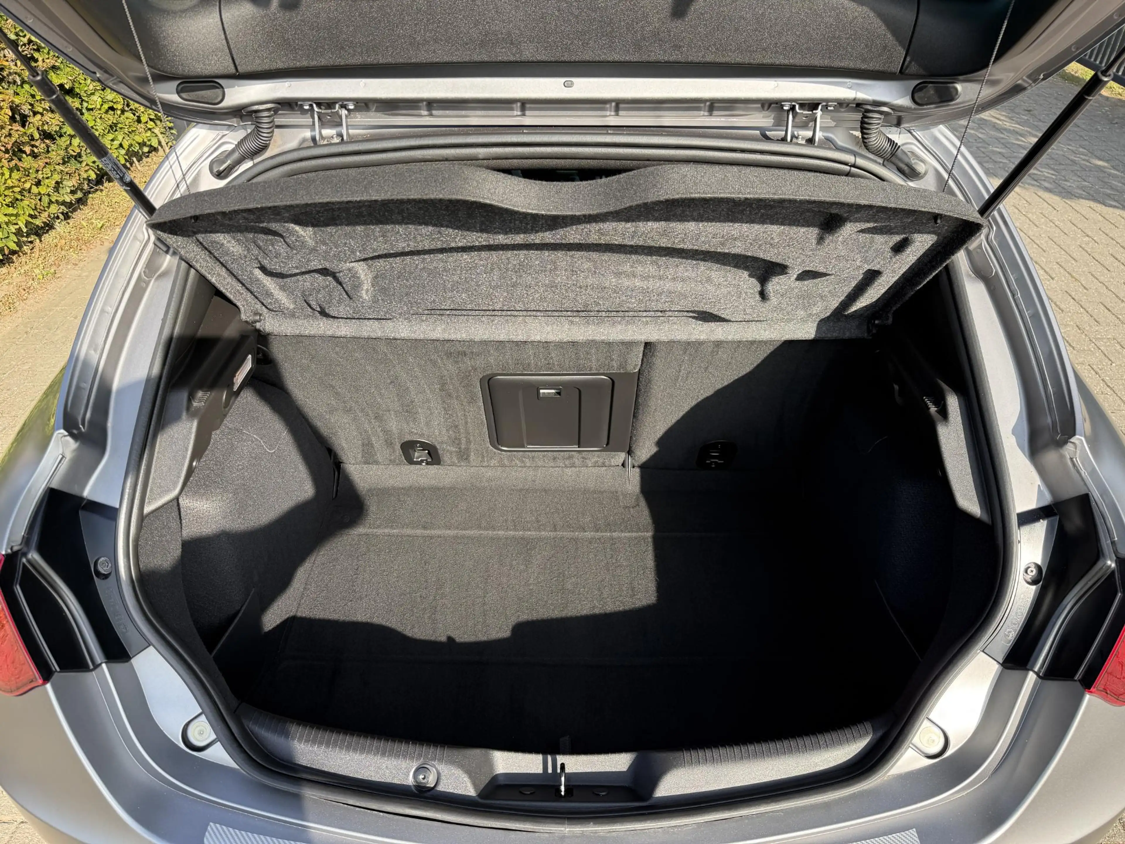 Alfa Romeo Giulietta 1.750 Turbo Veloce Mat grijs - Panoramadak - Sport — photo 13