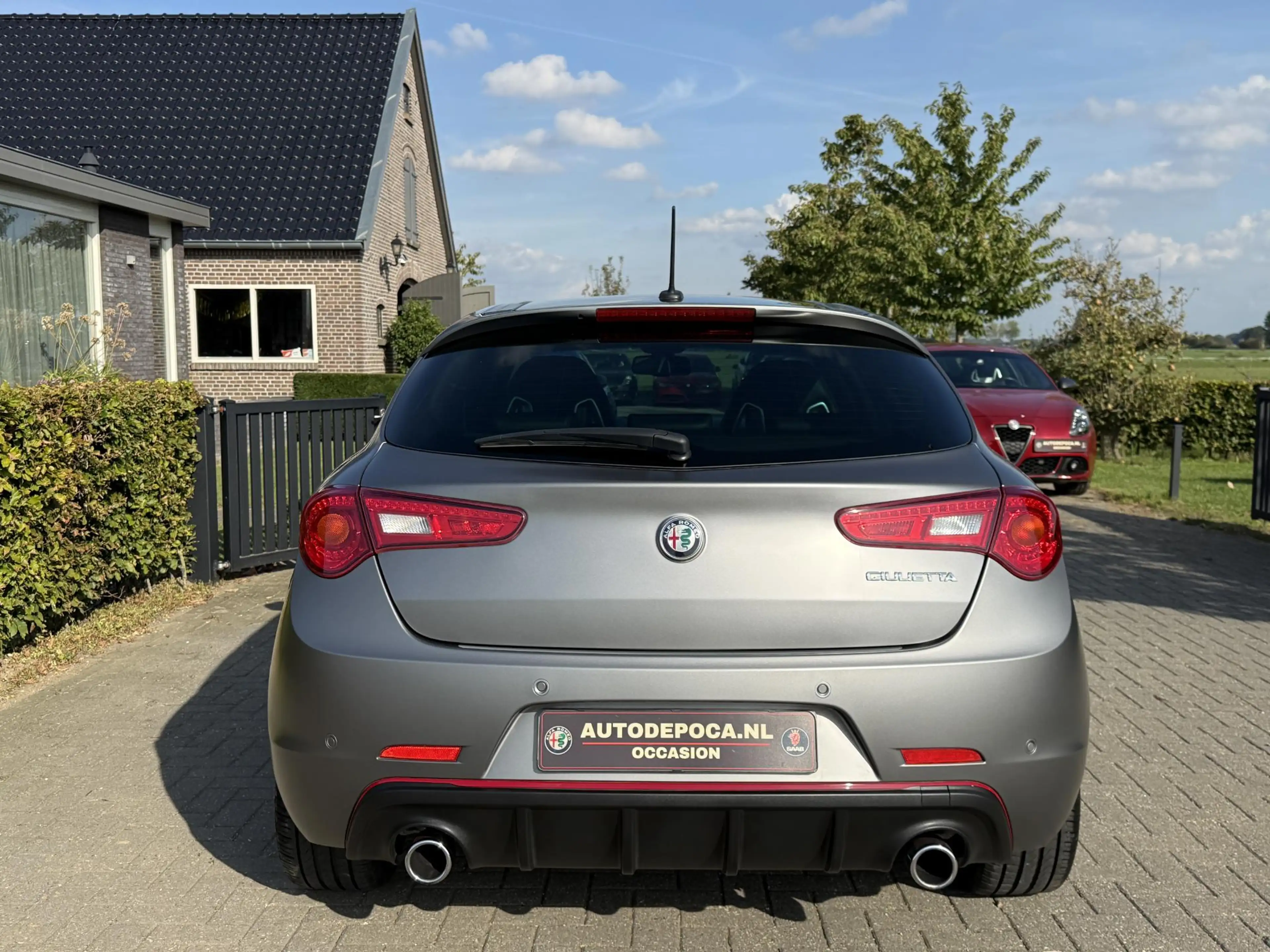 Alfa Romeo Giulietta 1.750 Turbo Veloce Mat grijs - Panoramadak - Sport — photo 4