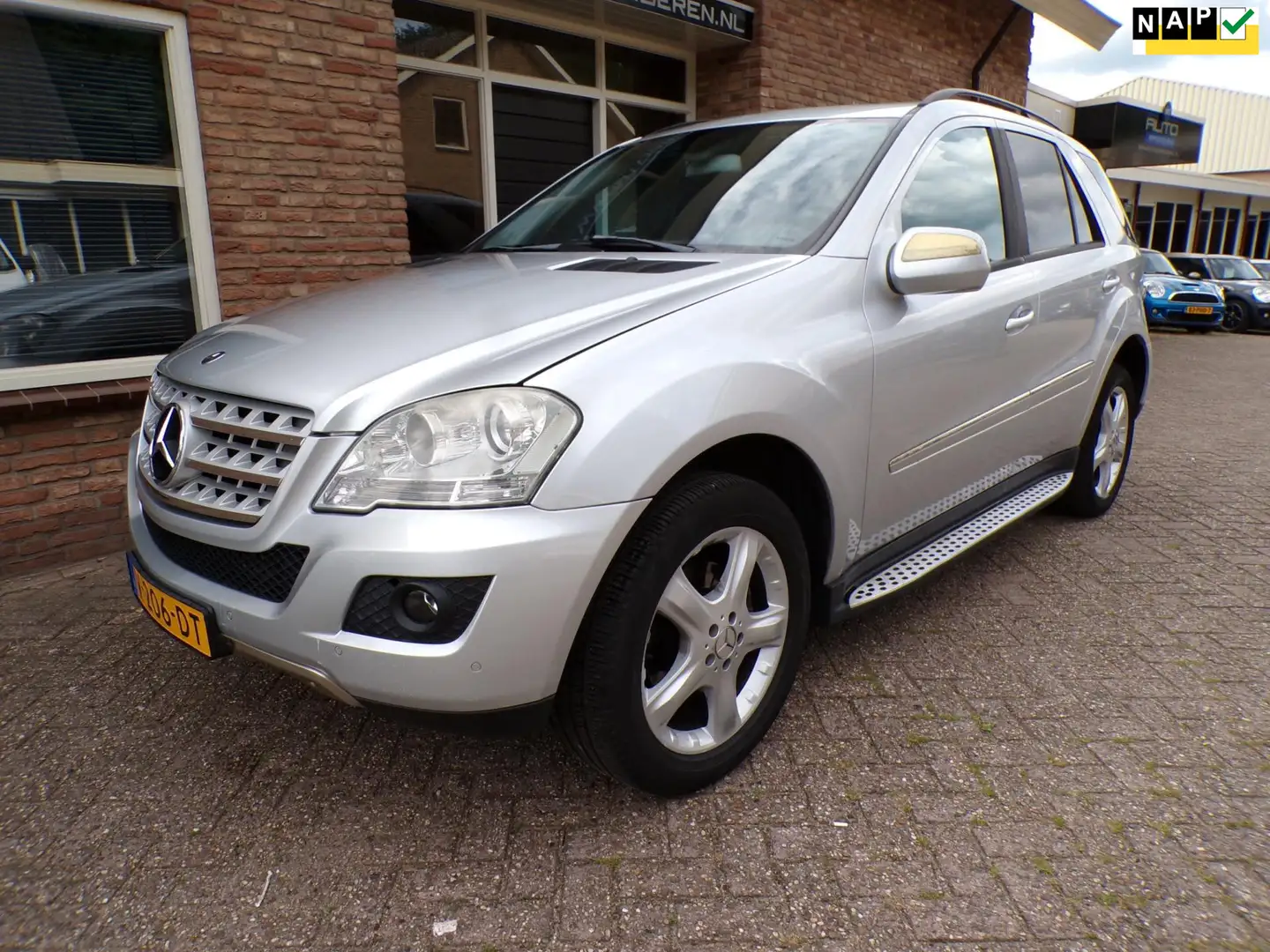 Mercedes-Benz ML 320 M-klasse CDI Automaat / navi / schuifdak Grijs - 1