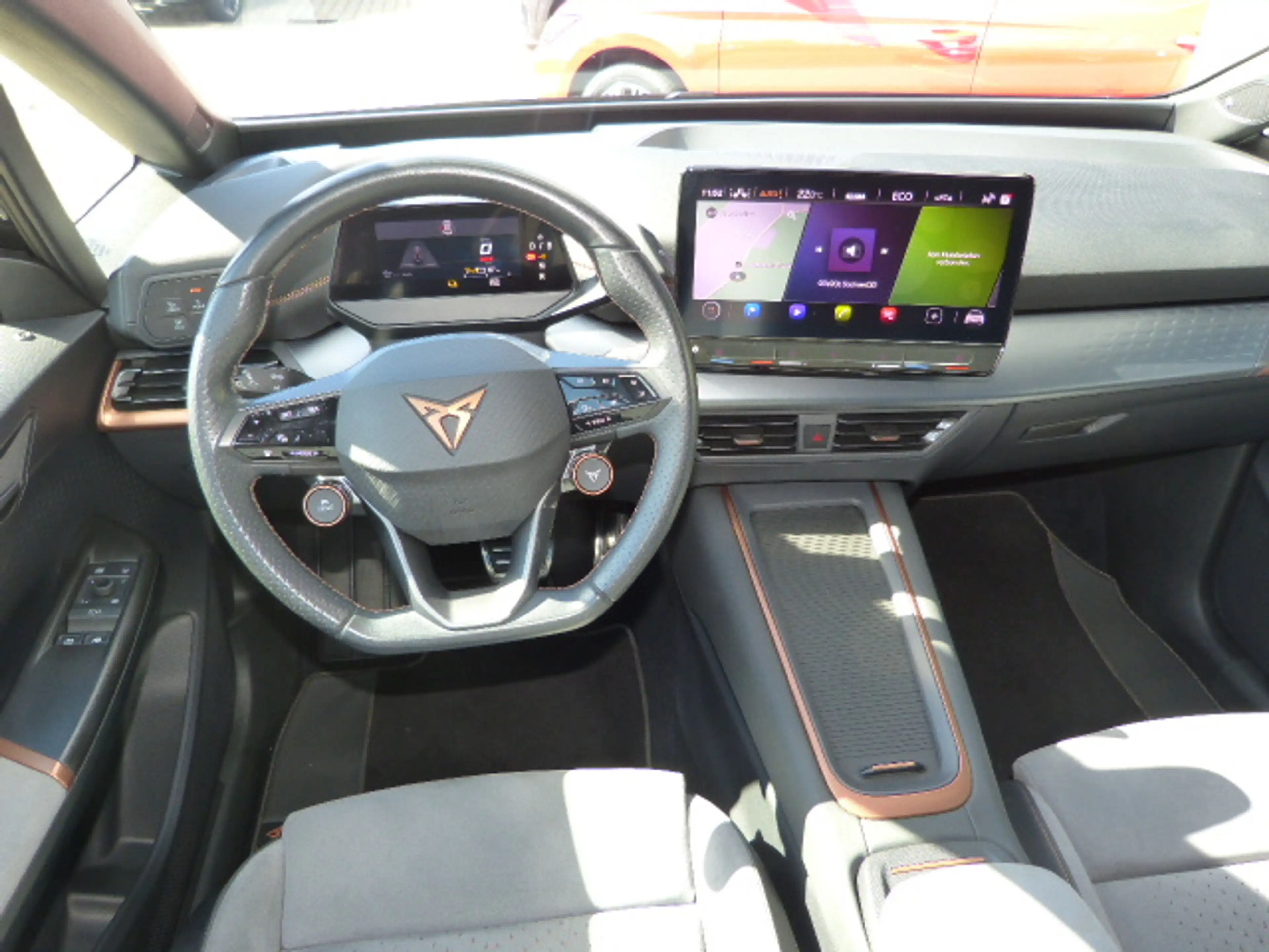 CUPRA Born Born 77kWh — photo 11