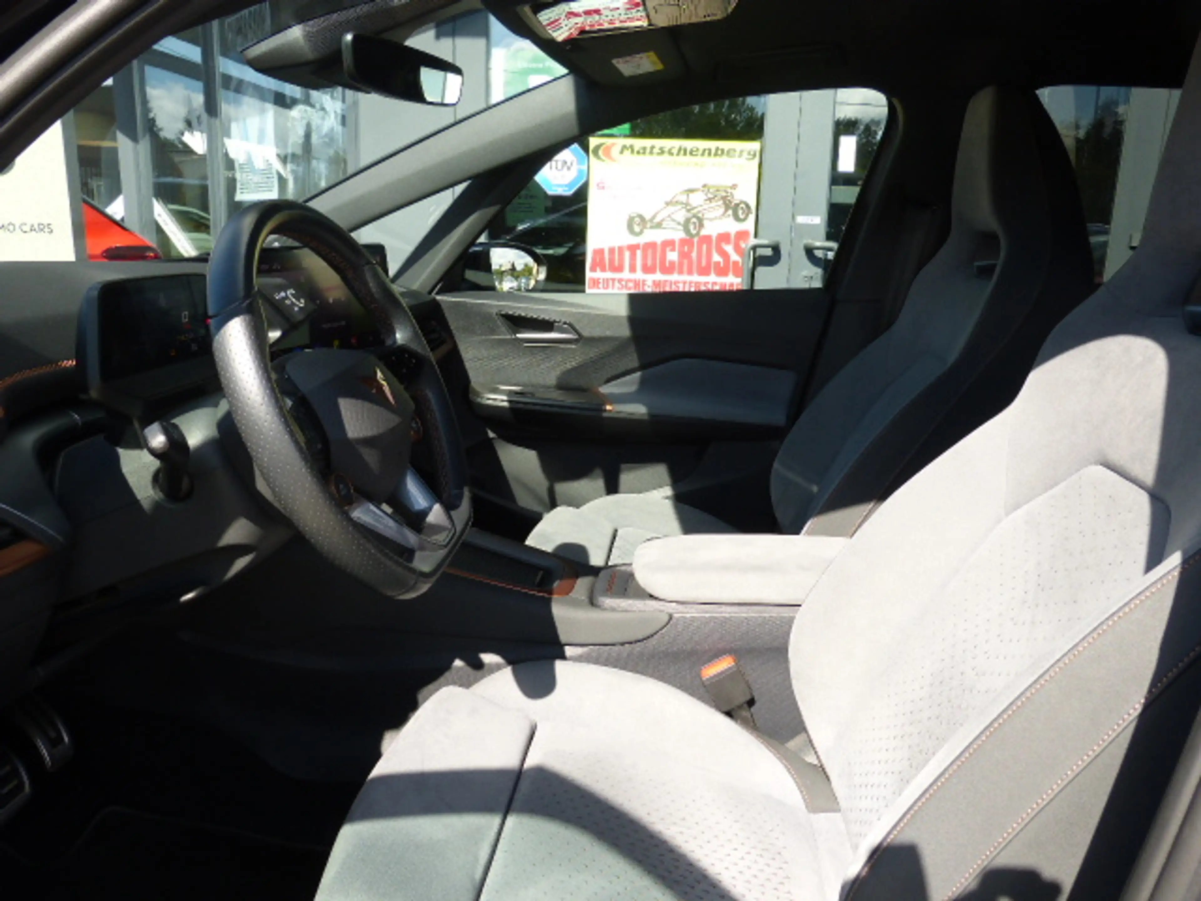 CUPRA Born Born 77kWh — photo 10