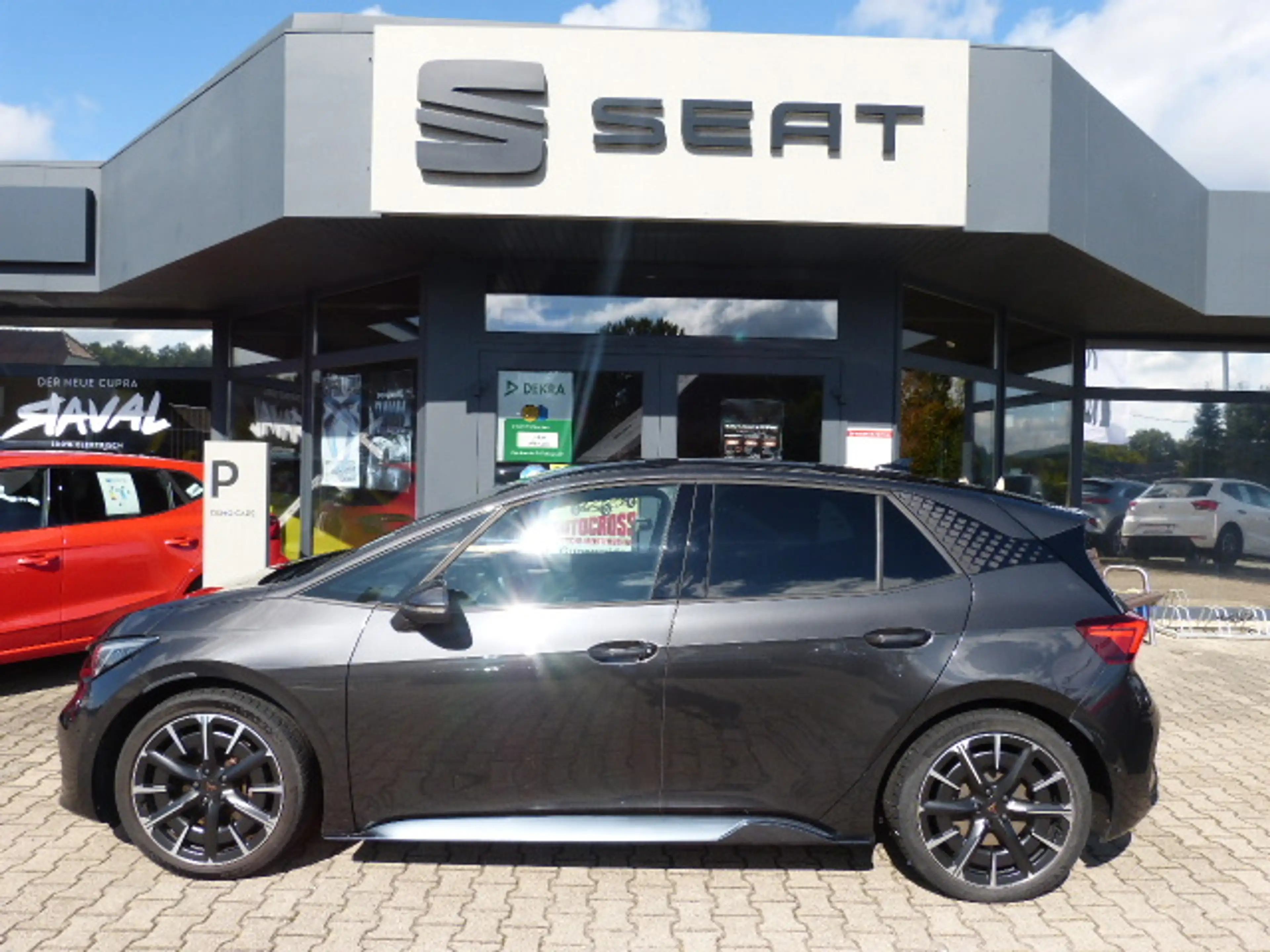 CUPRA Born Born 77kWh — photo 4