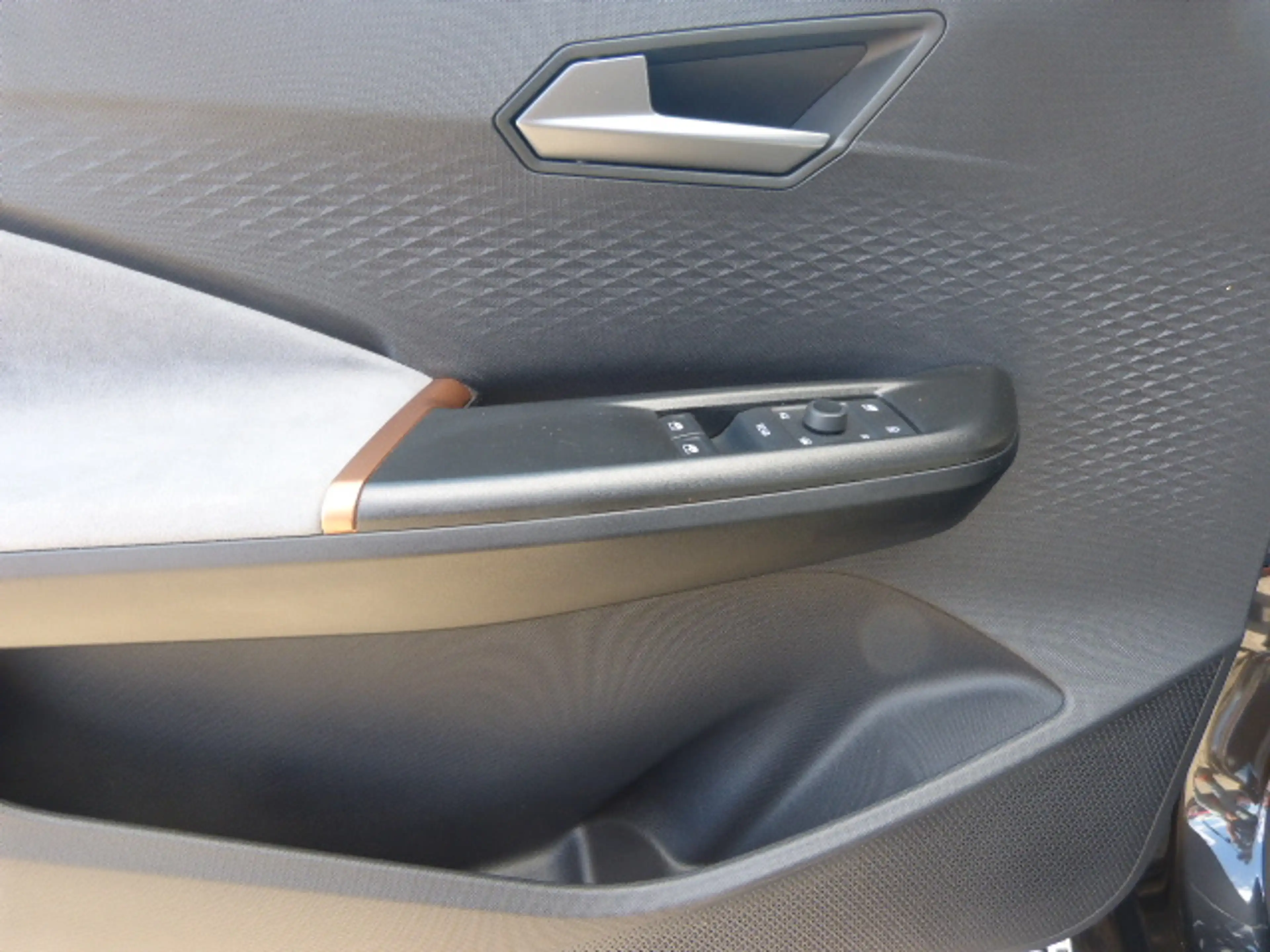 CUPRA Born Born 77kWh — photo 13