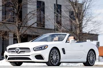 SL550 Premium & AMG Sport pkg, 30k kms, $25k in op