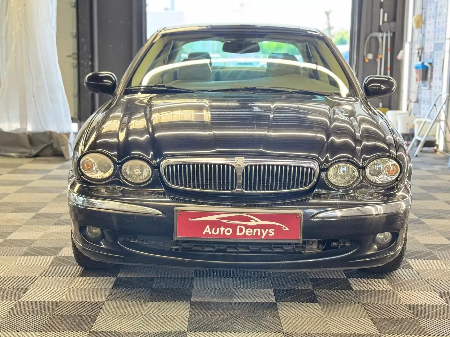 Jaguar X-Type 2.0D AUTOMATIQUE bj. 2002 197000km Negro - 2