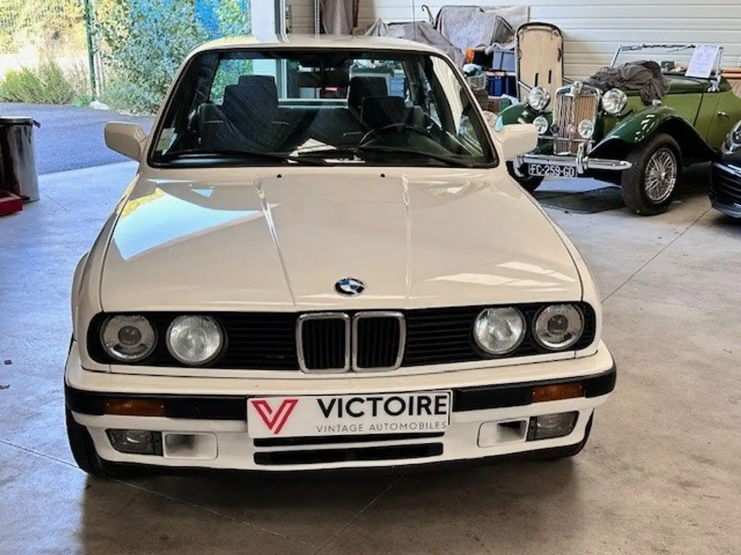 BMW 325 SERIE 3 E30 (07/1987-06/1991) Blanc - 1