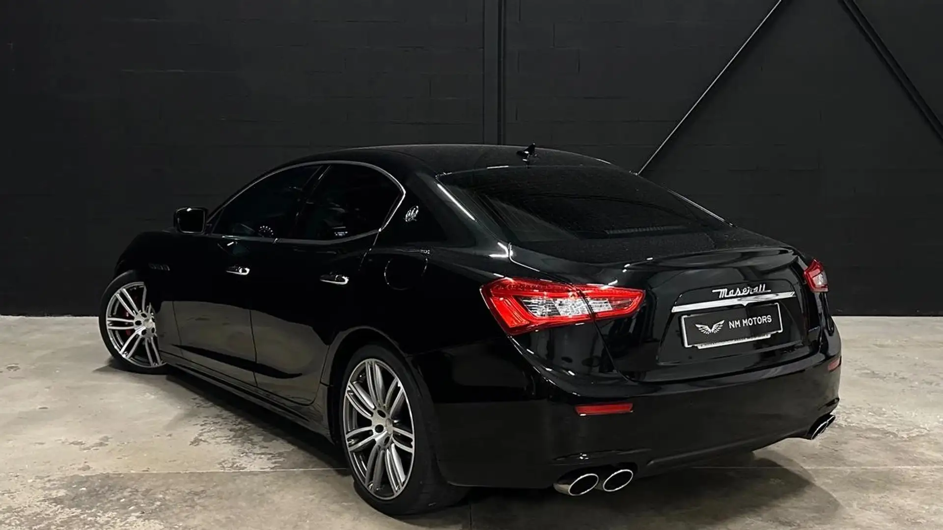 Maserati Ghibli III 3.0 D 274 CV Zwart - 2