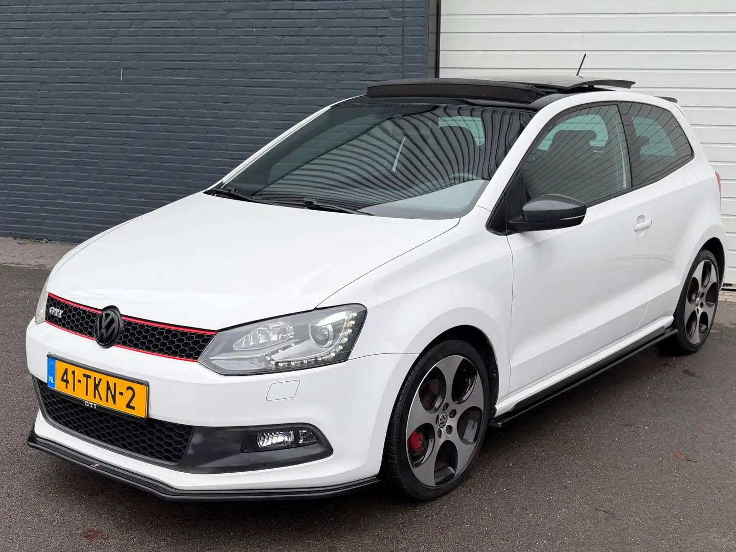 Volkswagen Polo GTI 1.4 TSI DSG/PANORAMA/MAXTON/VOLO-H Wit - 2