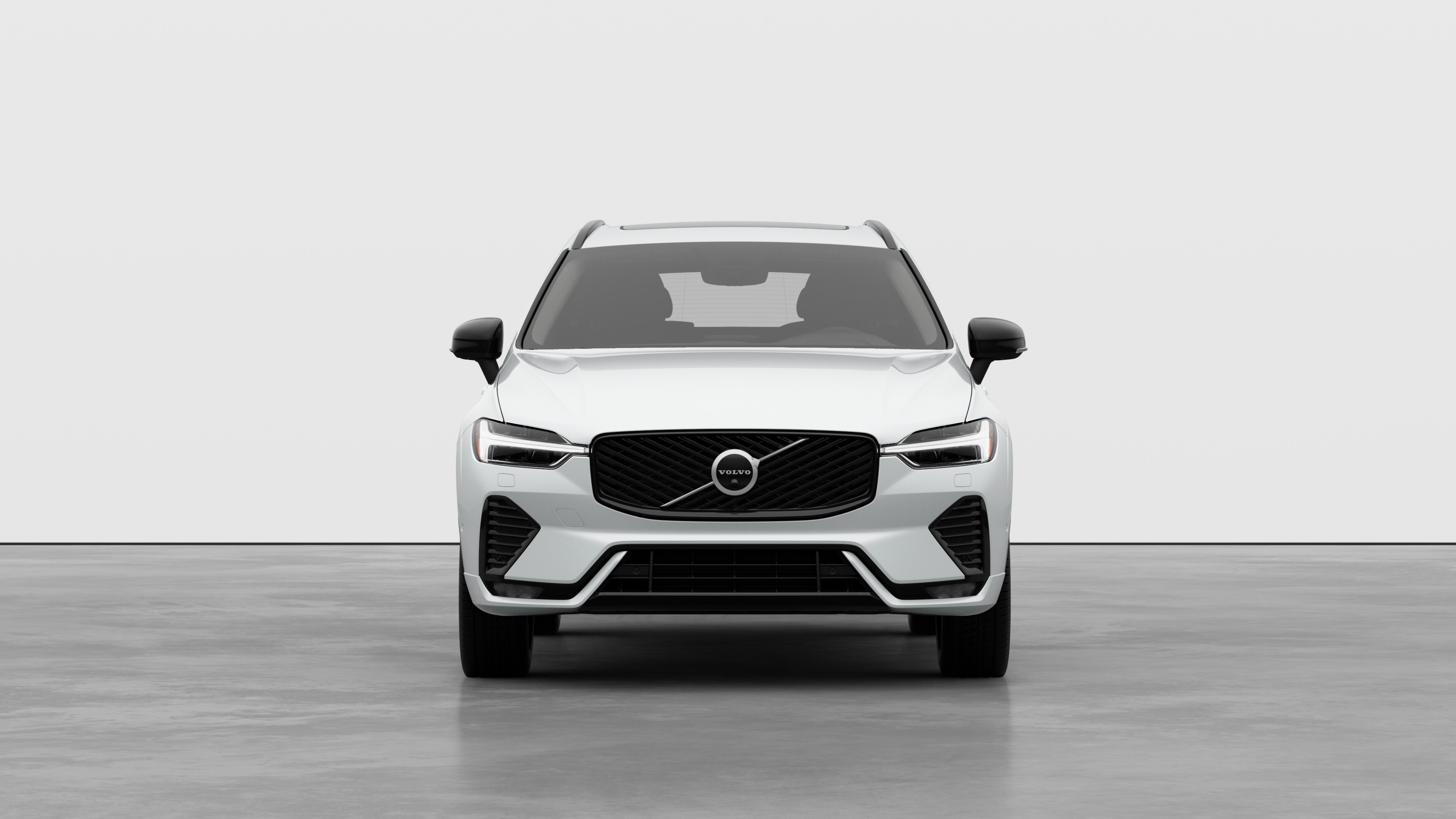2026 Volvo XC60 B5 Plus Dark Theme alt 5