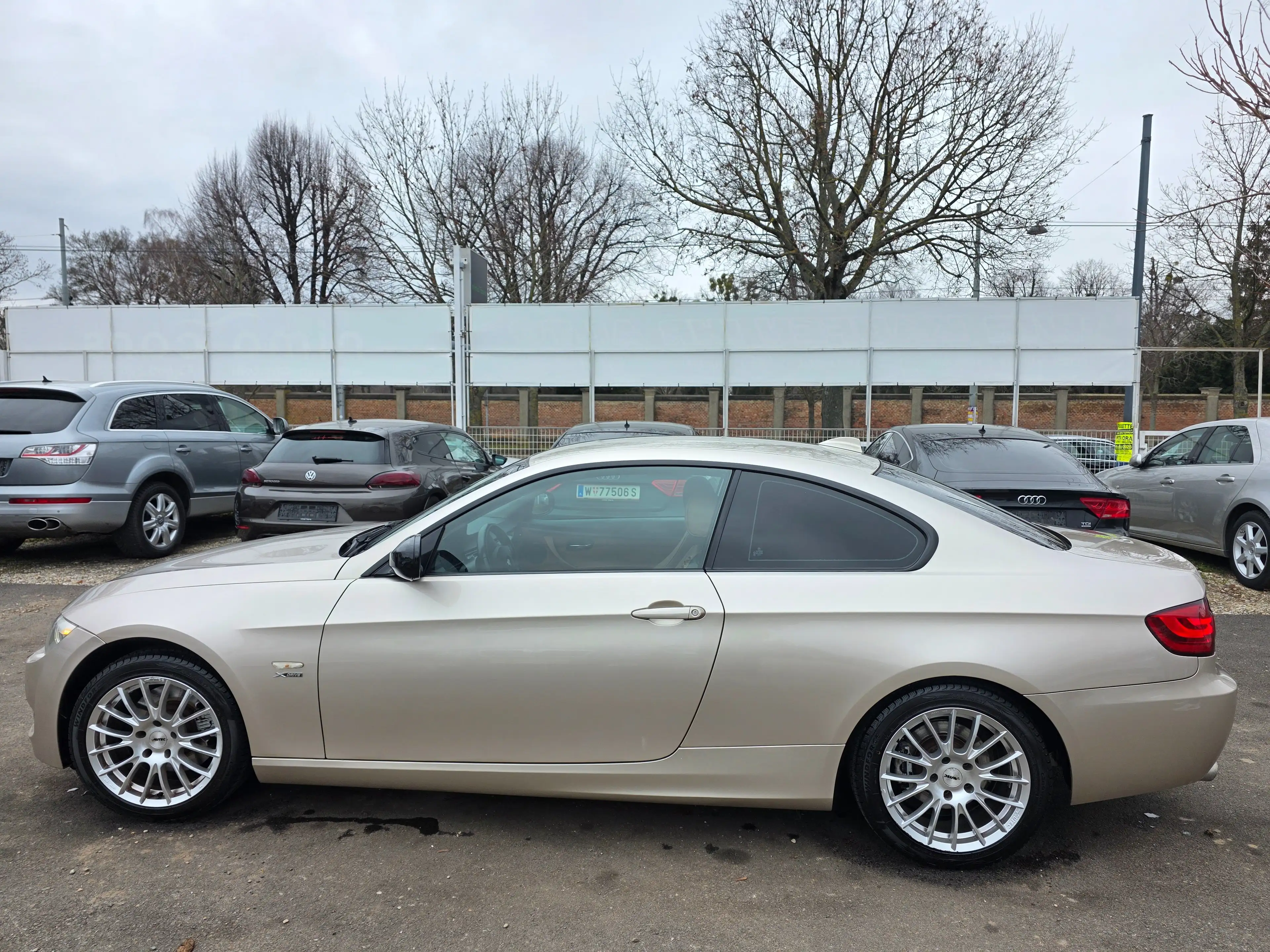 BMW 325 i xDrive Coupé M-Paket / Neus Pickerl — photo 15