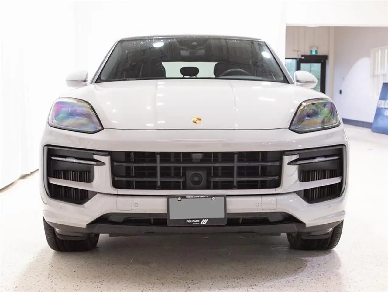 Porsche Cayenne снимка Porsche Cayenne
