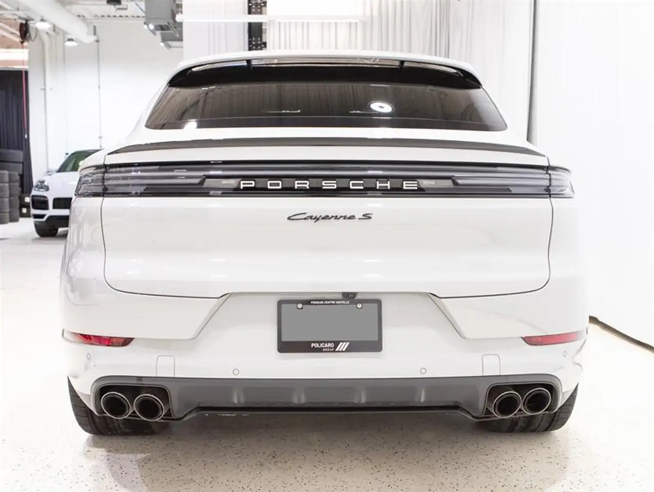 Porsche Cayenne снимка Porsche Cayenne